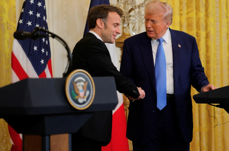 macrontrump44