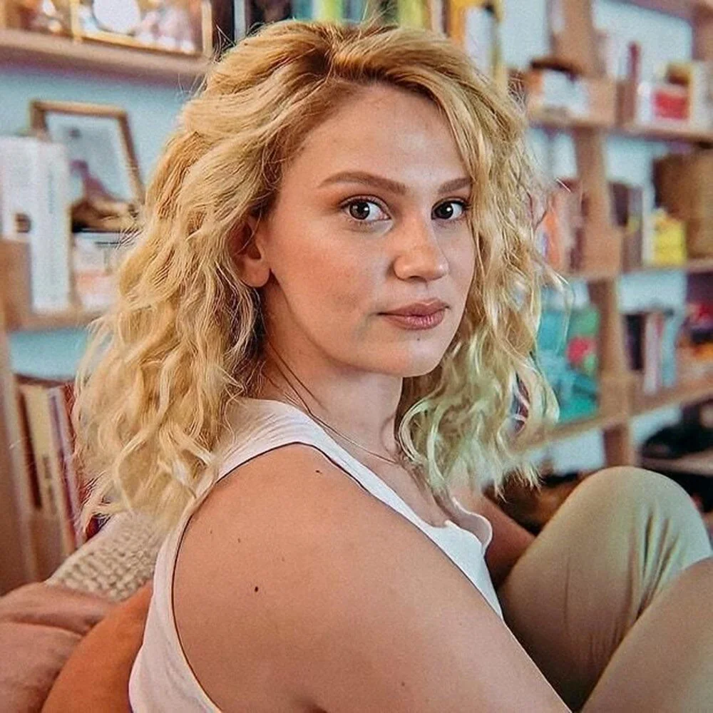 Farah Zeynep1
