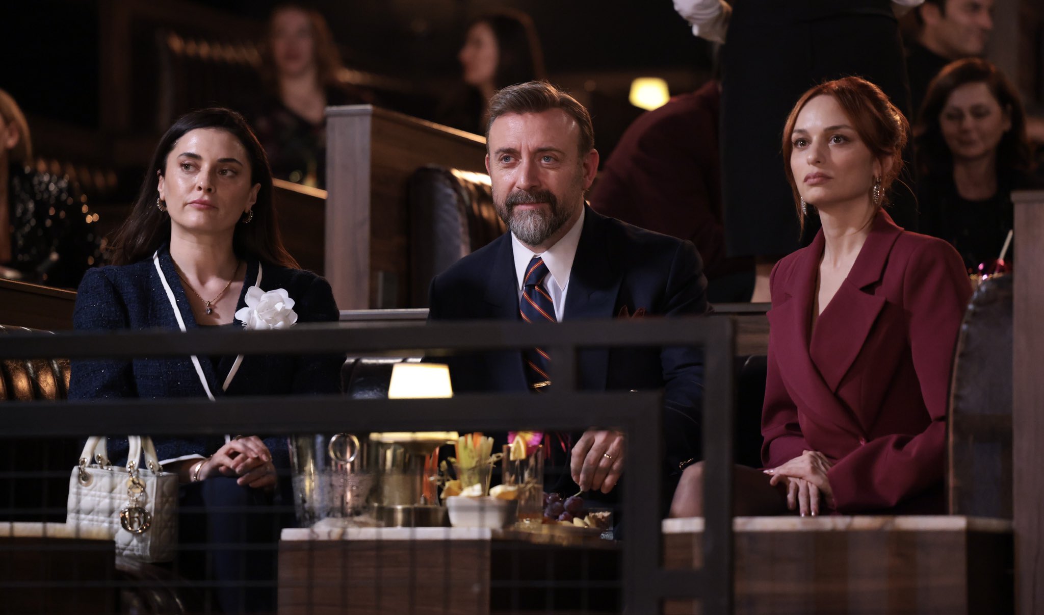 Kral Kaybederse 1. Bölüm 4