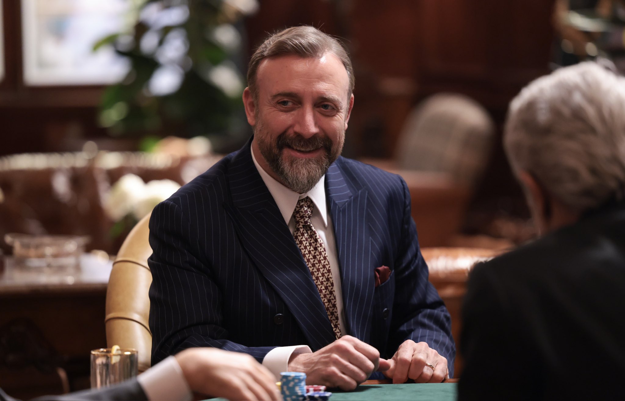 Kral Kaybederse 1. Bölüm