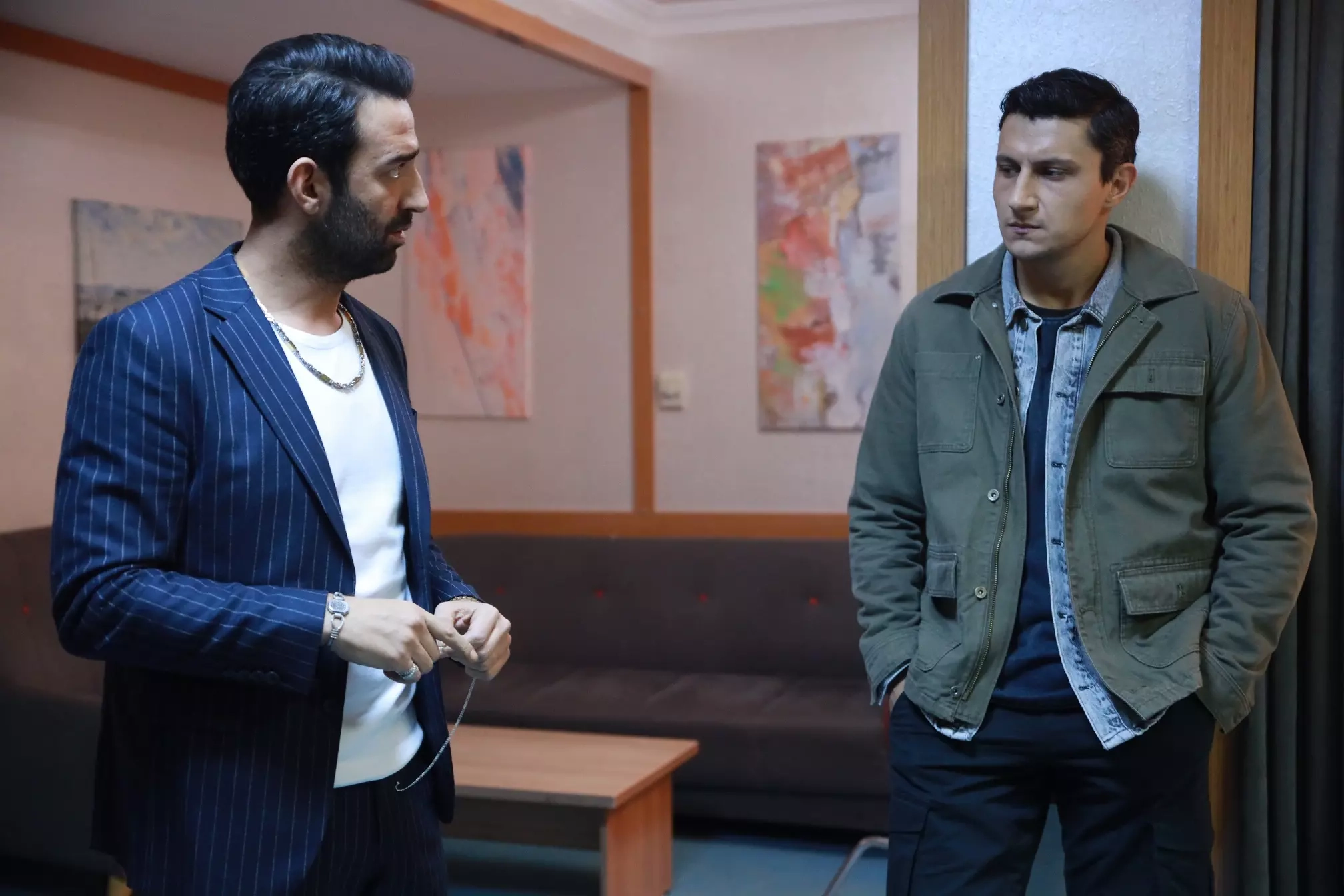 Uzak Şehir 12. Bölüm 4