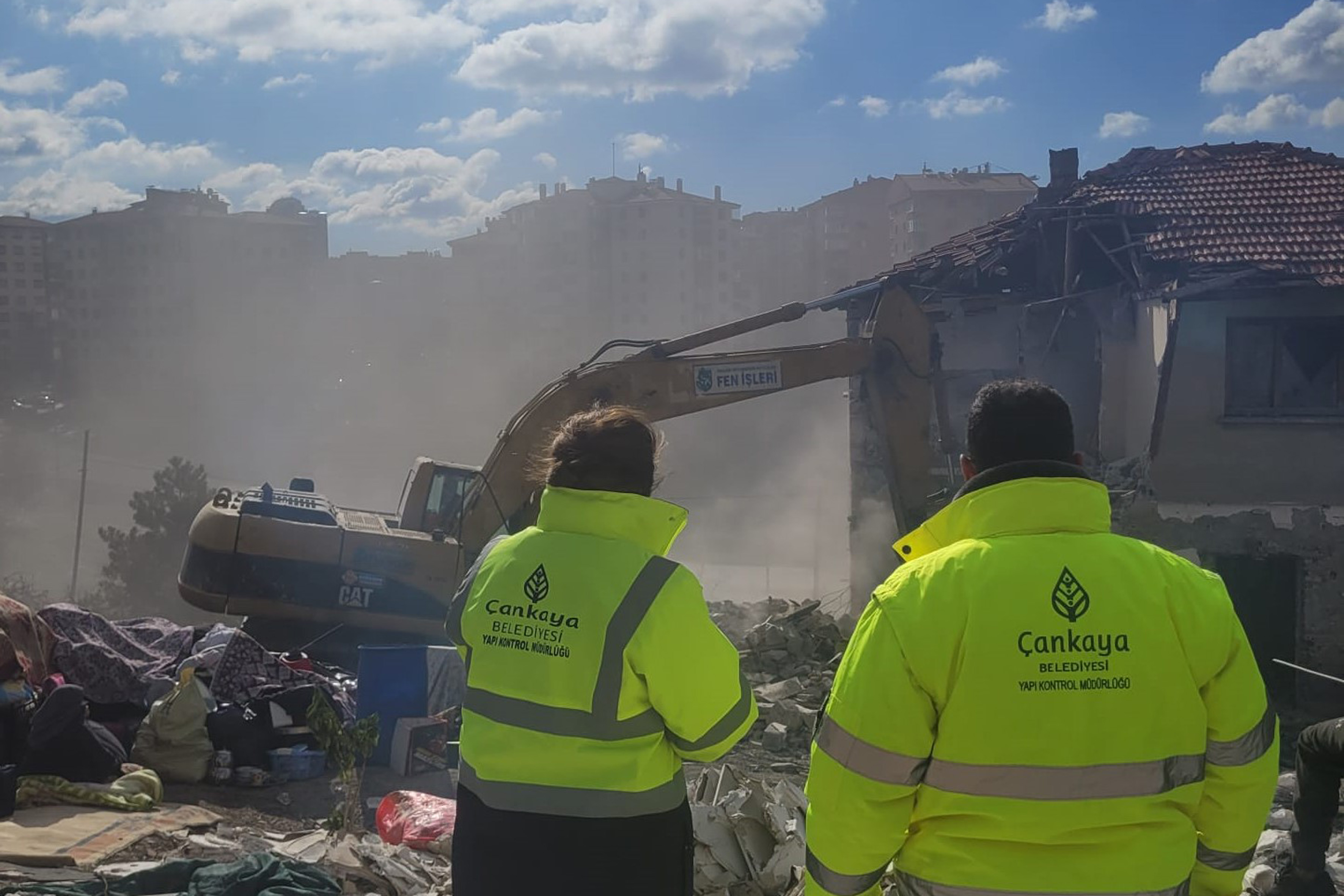 Yapı Kontrol Yukarı Dikmen Mah. Metruk Bina Yıkımı (4)