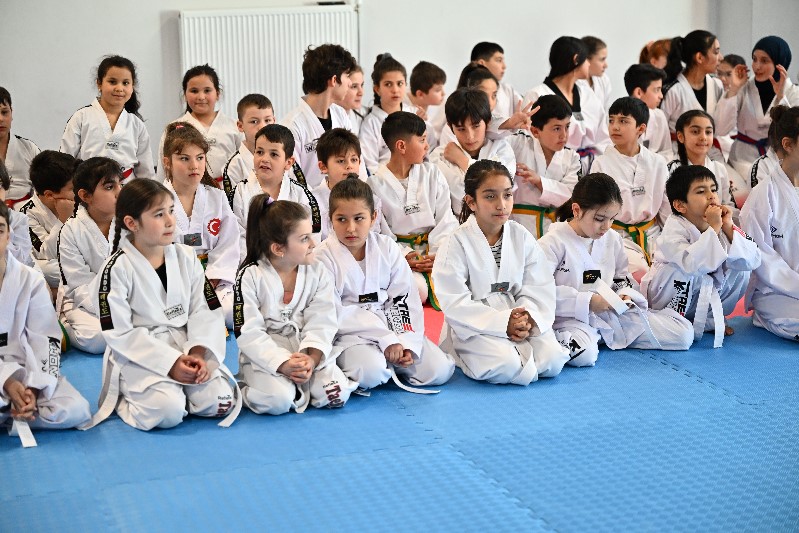 Altindağli 111 Tekvandocu Kuşak Bağladi (4)