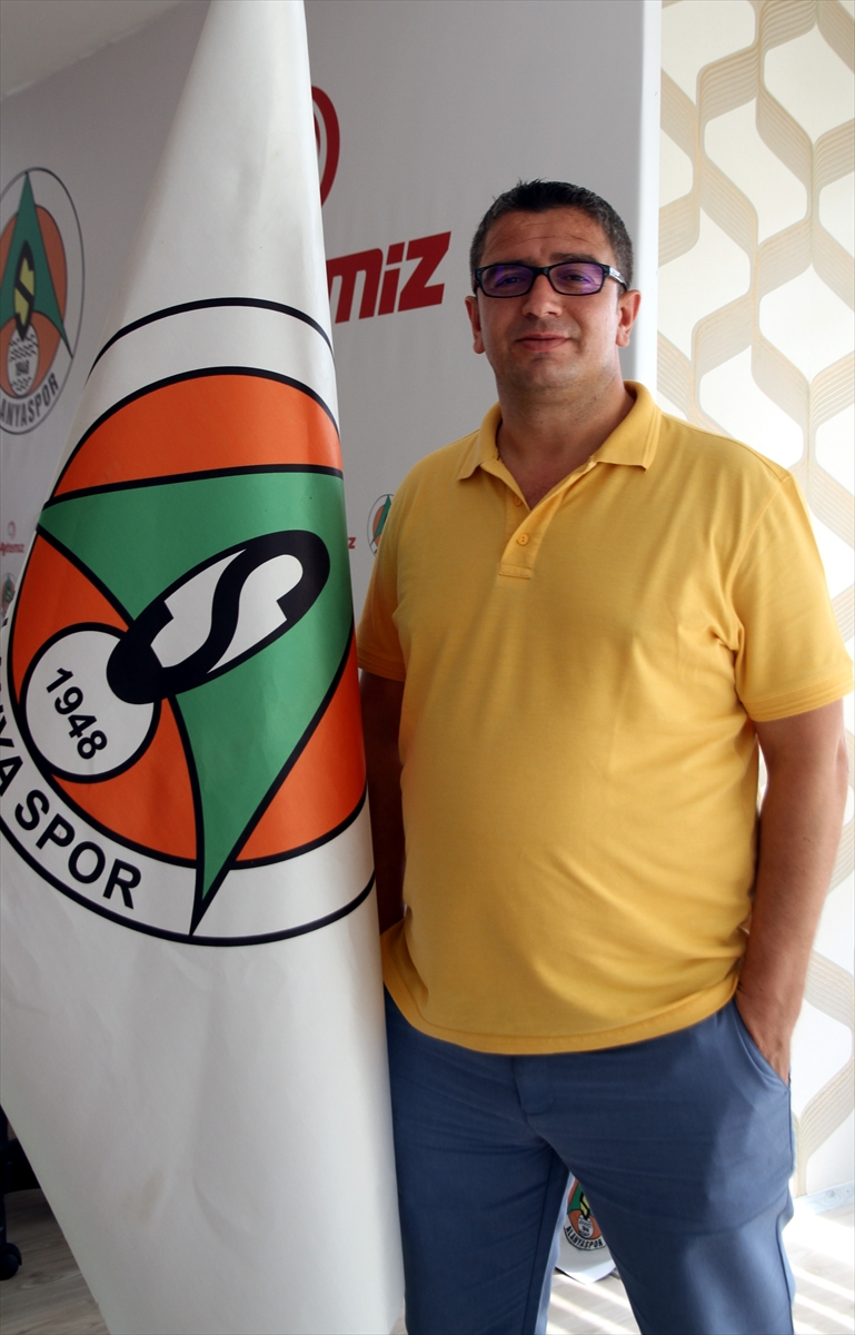 Mevlüthan Çavuşoğlu; (1)