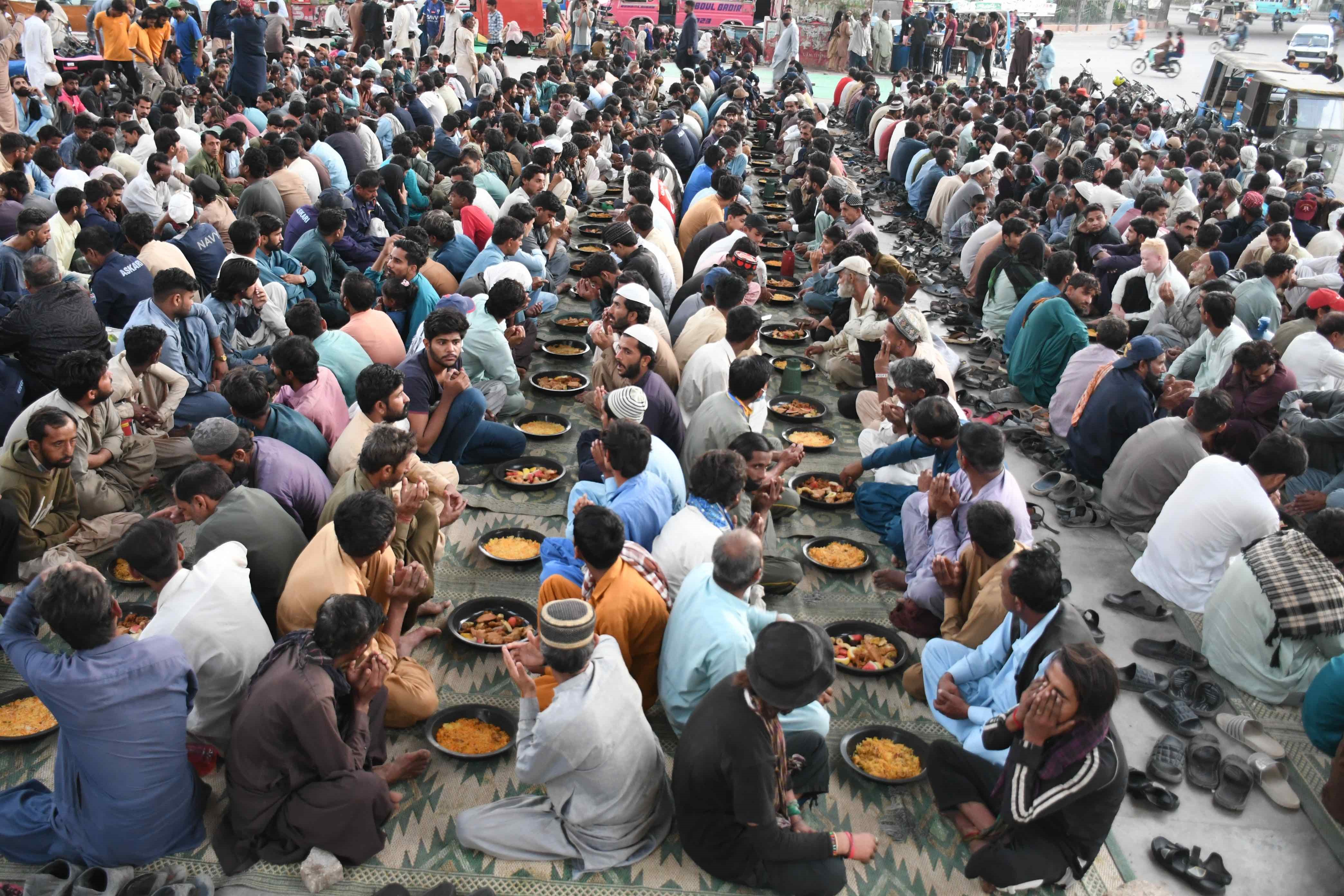 Pakistan (1)