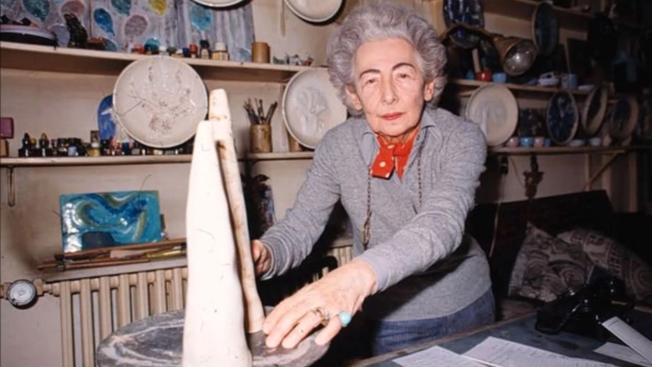 Şakir Paşa Ailesi'ndeki Füreya Koral (2)