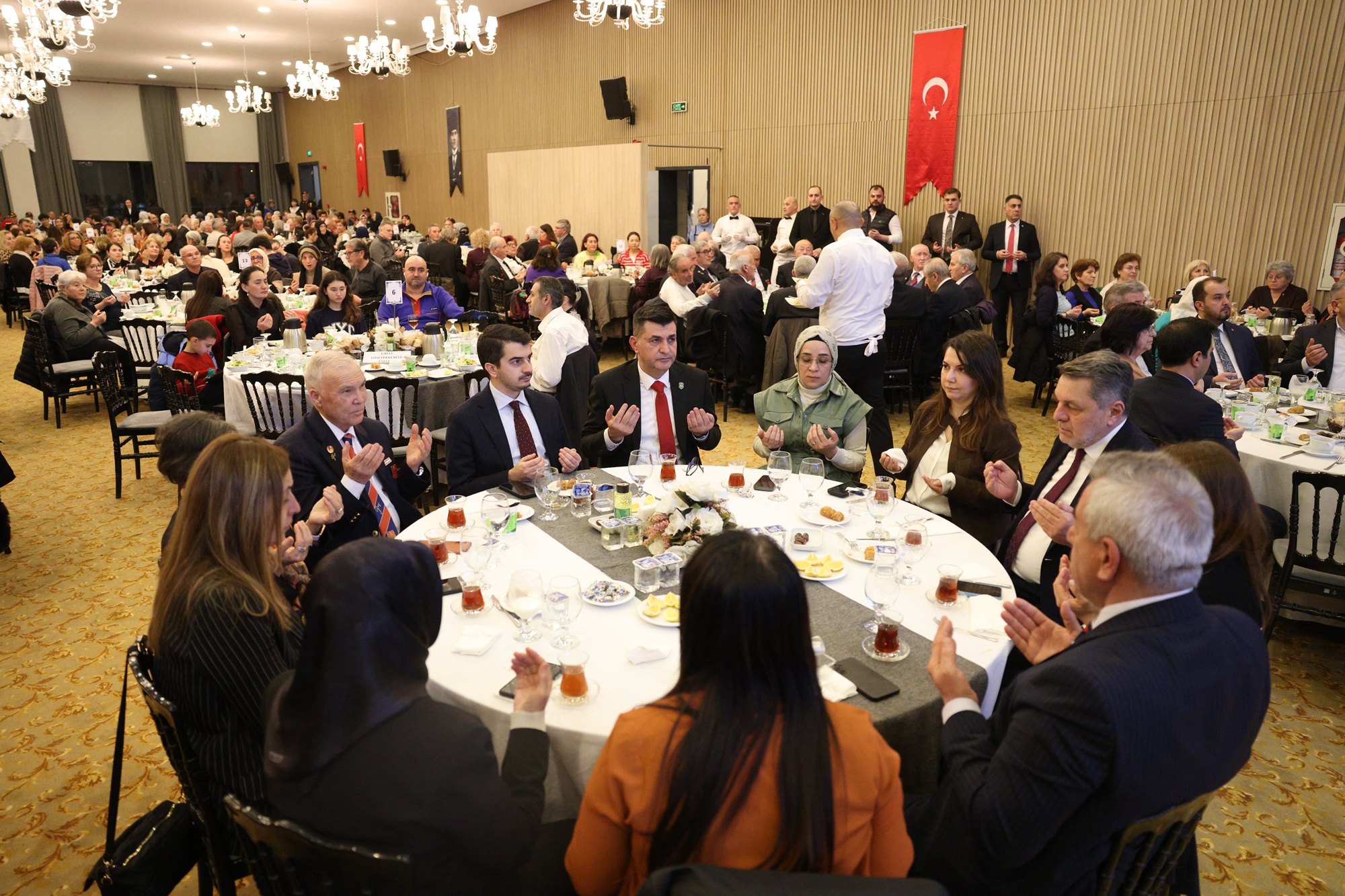 Şehit Aileleri Ve Gaziler İftar Hüseyin Can Güner (4)