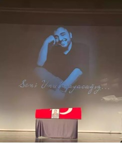 Şinasi Yurtsever Veda.jpg2