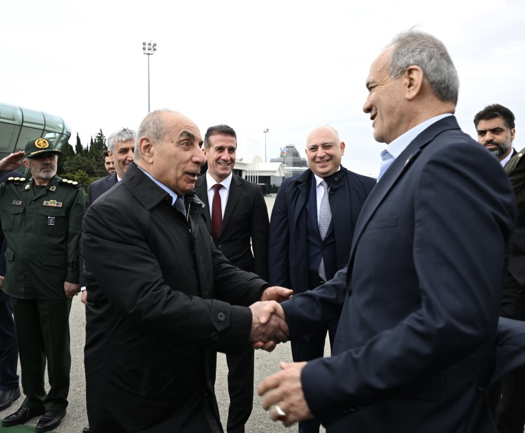 pezeşkiyanazr2