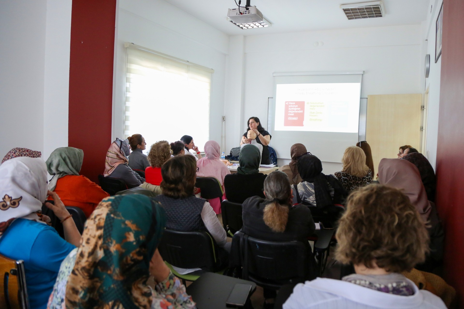 İlk Yardim Eği̇ti̇mi̇ (1)