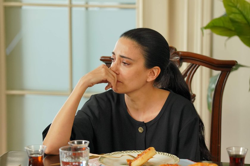 Kızılcık Şerbeti-6