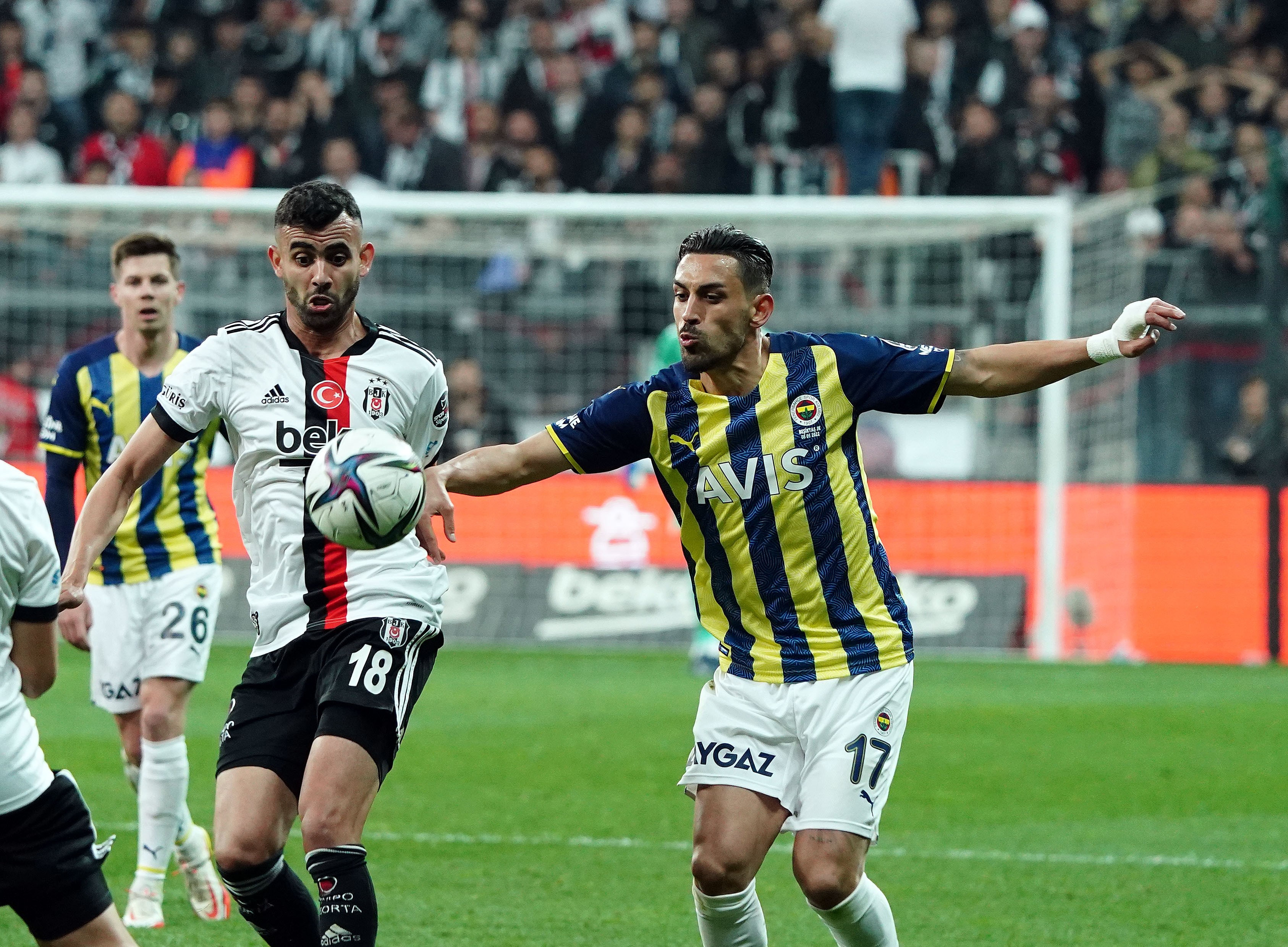 Fenerbahçe - Beşiktaş derbilerinde gol yükünü yabancılar taşıdı - 3