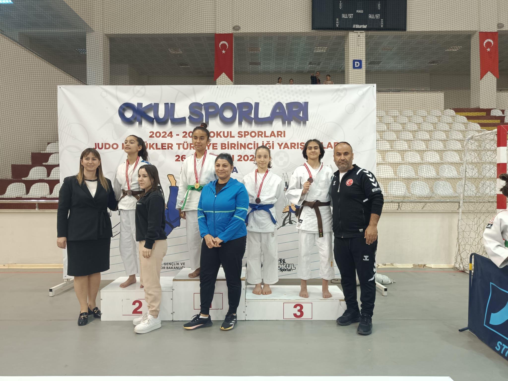 Altindağli Judocular Müsabakalarin Yildizi Oldu (1)