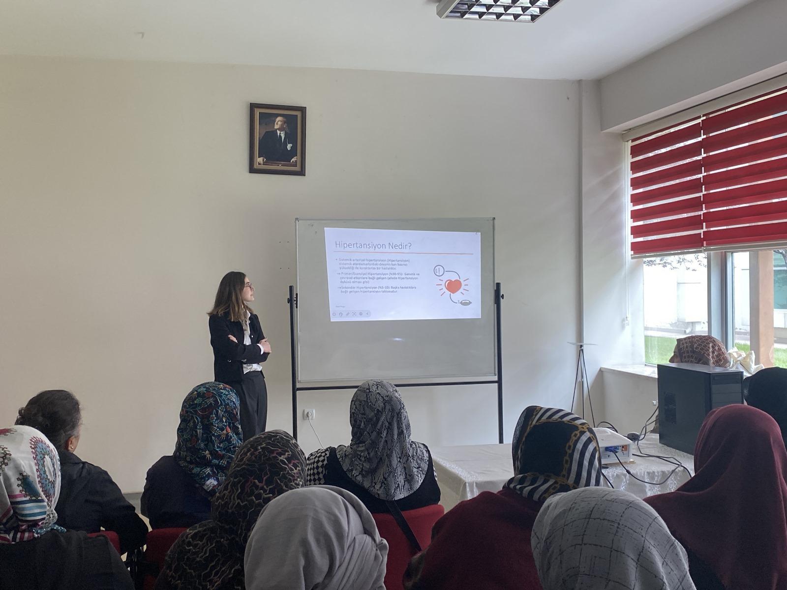 Altindağli Vatandaşlara Hi̇pertansi̇yon Taramasi (3)