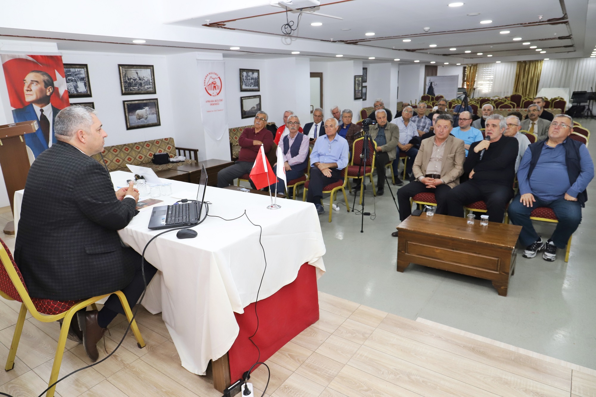  Ankara Manzarası Ve Surdaki Sır  (4)