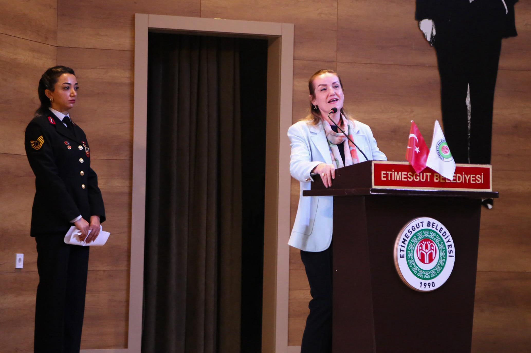 Anneler Gününe Özel Anlamli Semi̇ner (10)