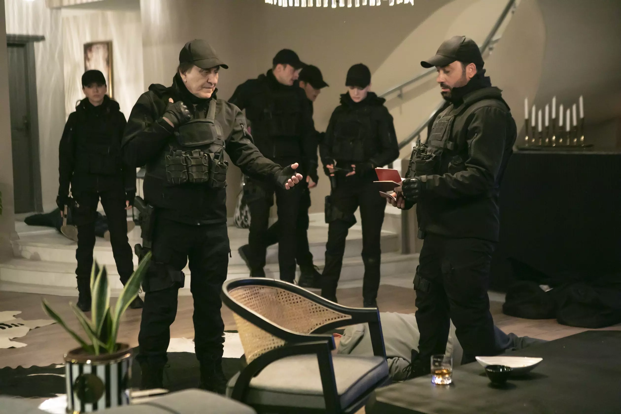 Arka Sokaklar 714 (2)