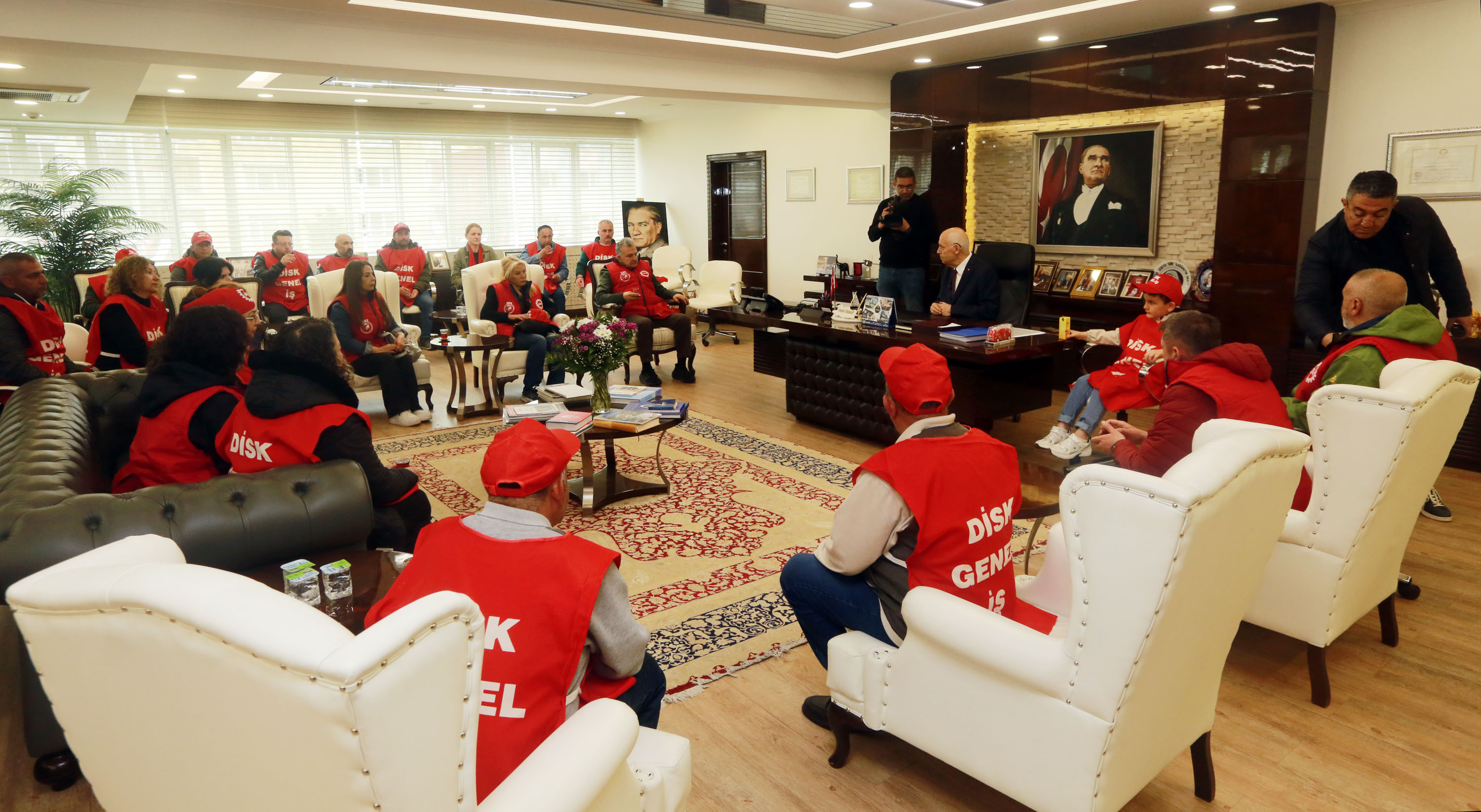 Başkan Yaşar’dan 1 Mayıs Mesajı  (2)