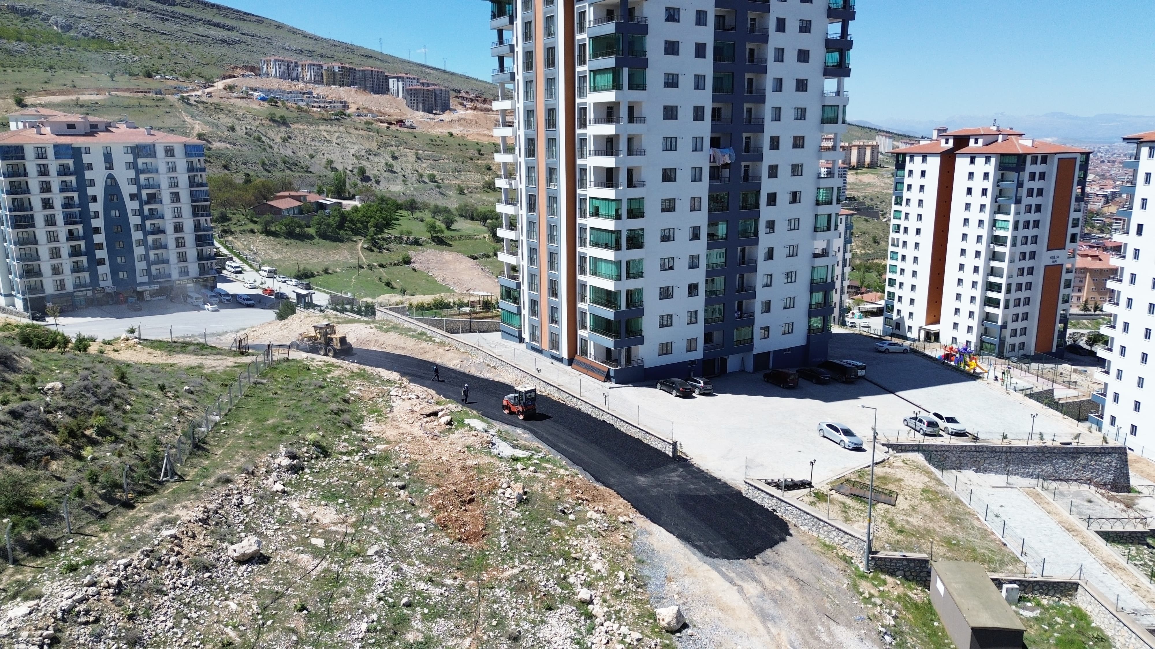 Battalgazi Belediyesi'nden Yolları Yeniliyor (3)