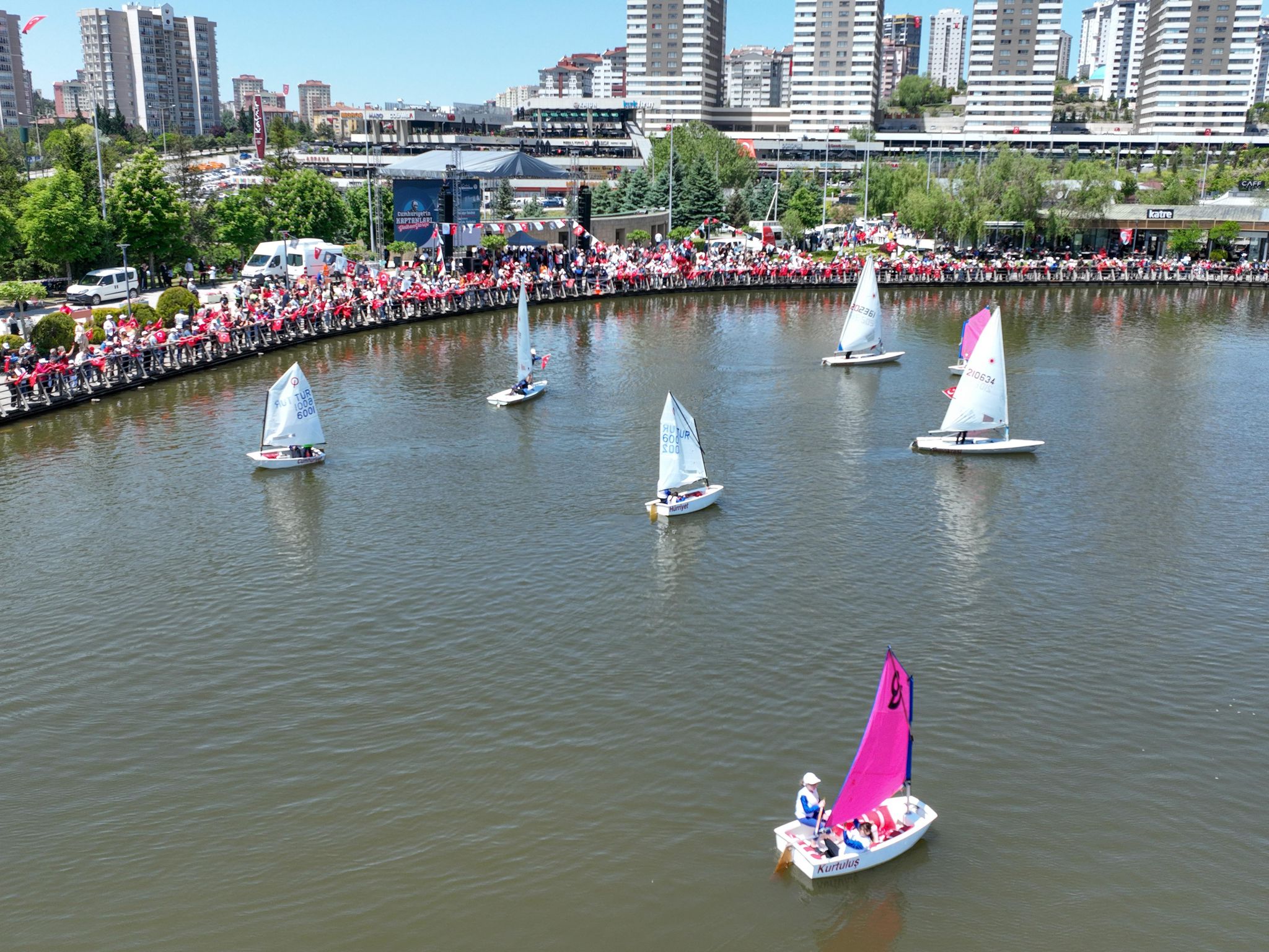 Cumhuri̇yeti̇n Kaptanlari (20)
