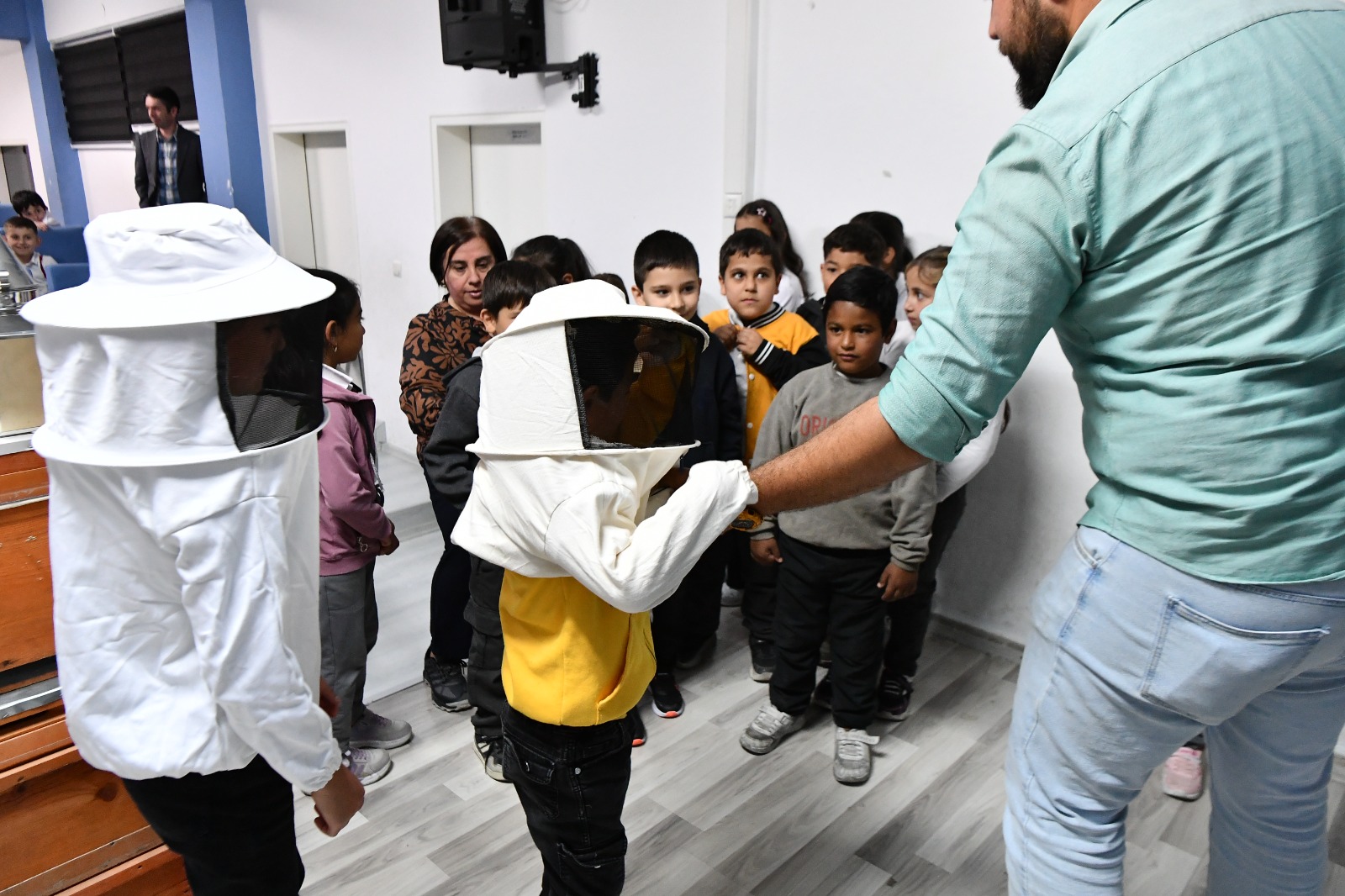 Dünya Arı Günü'nde Minik Öğrenciler Arıcılıkla Tanıştı (4)