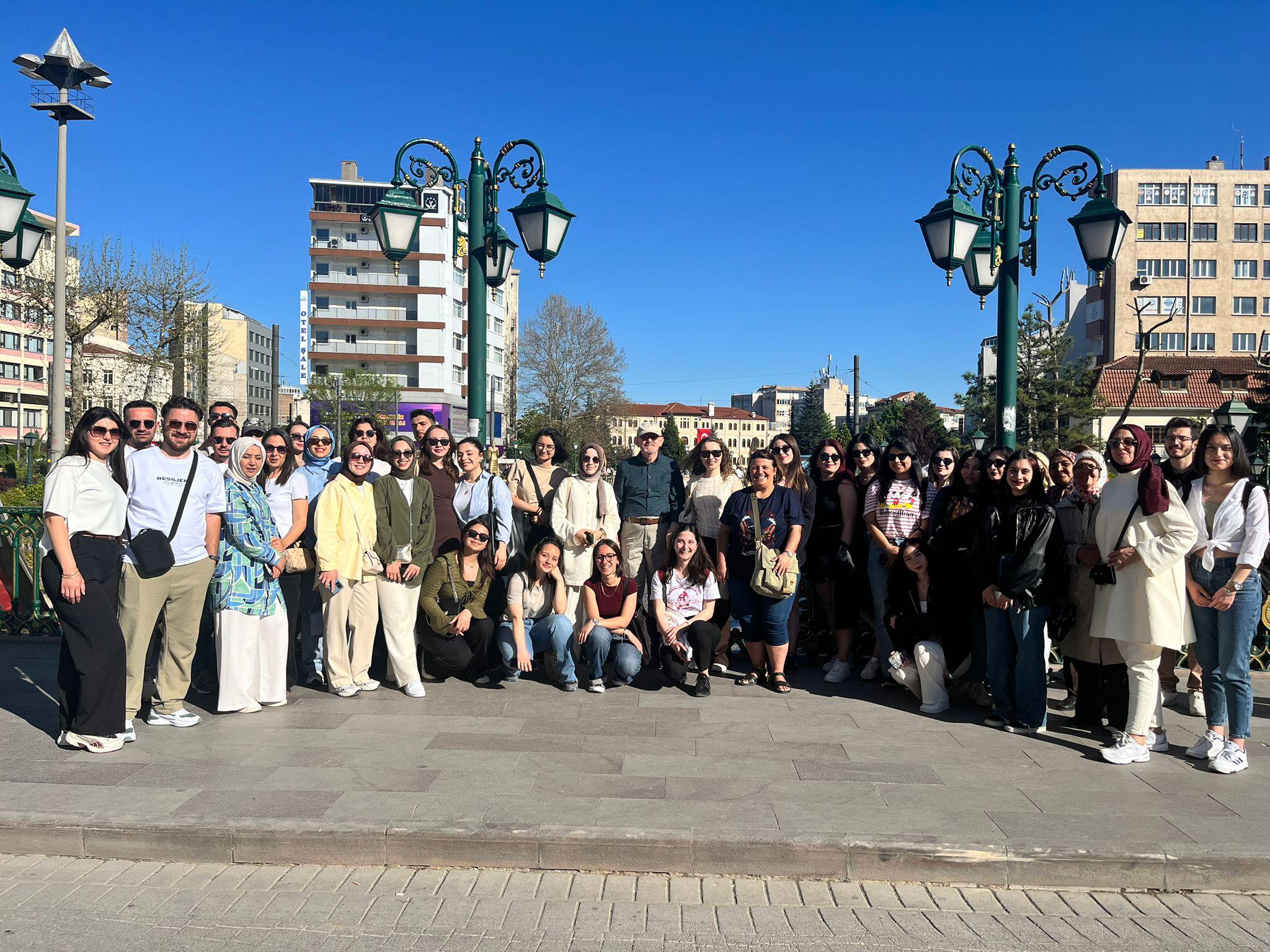 Eskişehir İl Halk Kütüphanesi’ne Mesleki Eğitim Ziyareti (5)
