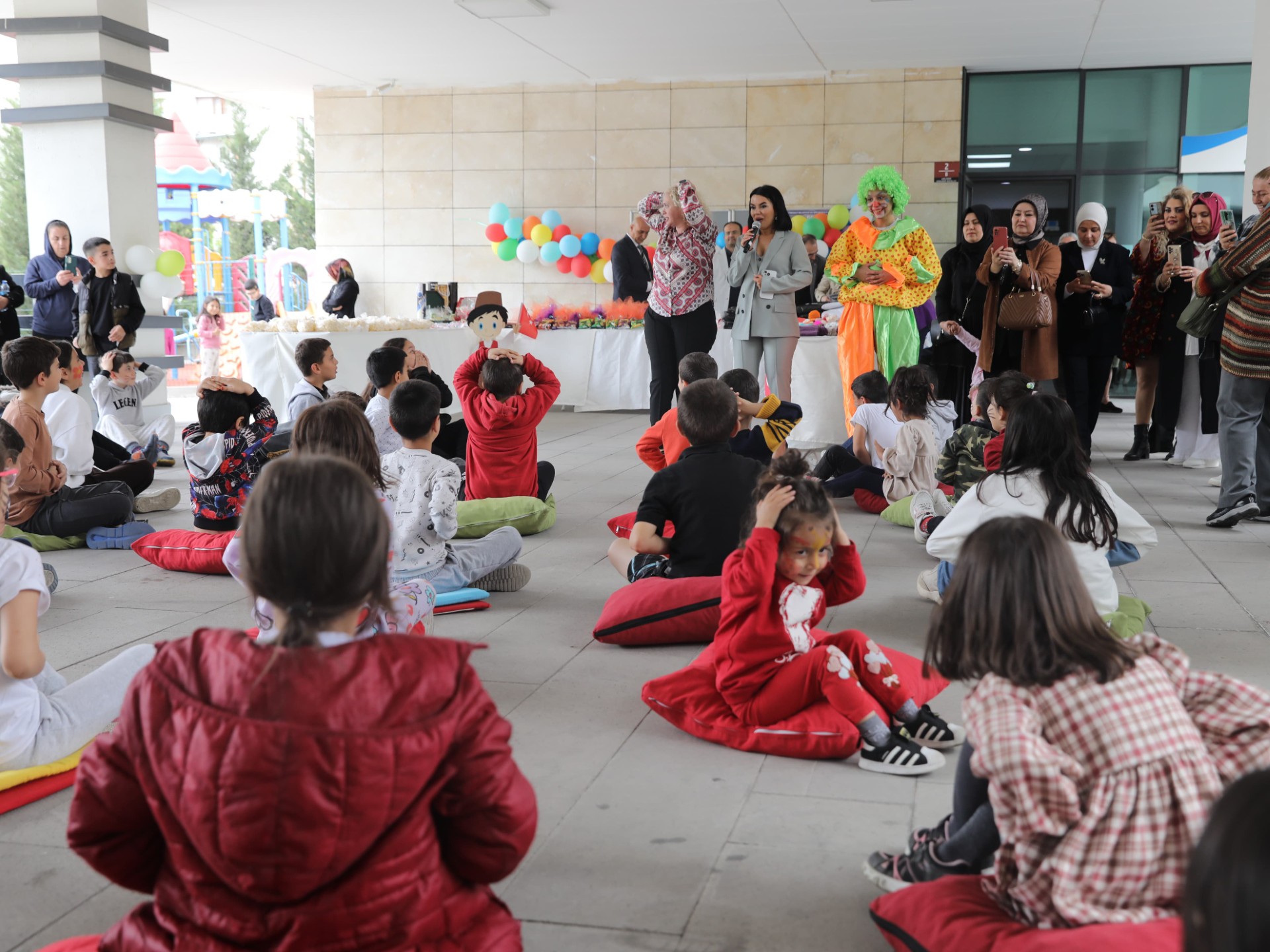Eti̇mesgut Beledi̇yesi̇nden Çocuklara Sicak Bi̇r Dokunuş (14)