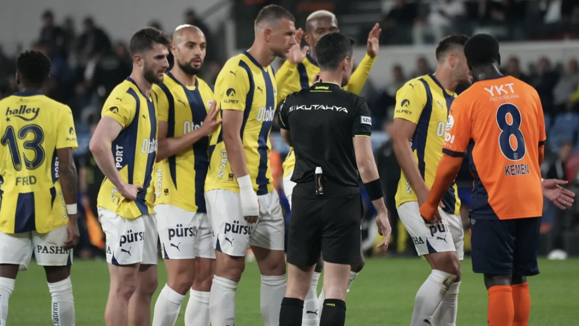 Fenerbahçe’de Amrabat Ve İsmail Yüksek Cezalı Duruma Düştü!