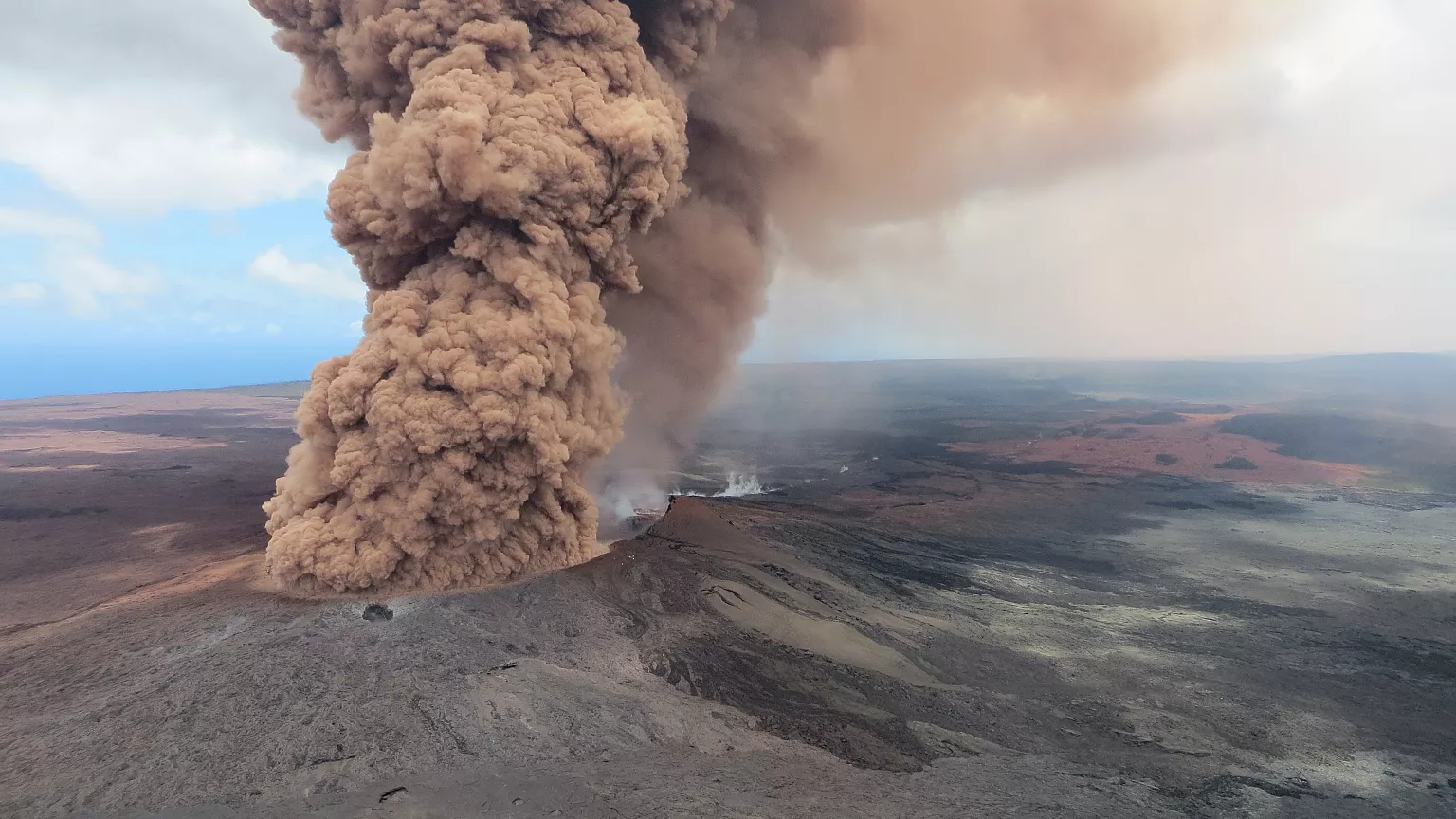 Kilauea Yanardağı Patlaması 4