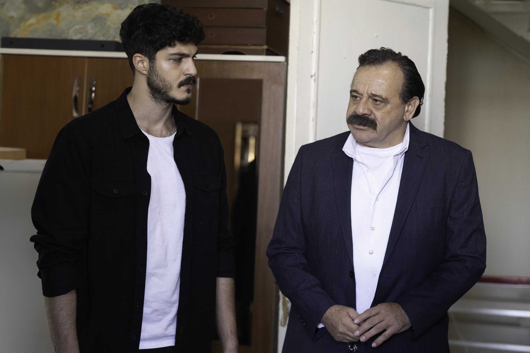 Sahipsizler 25. Bölüm 4