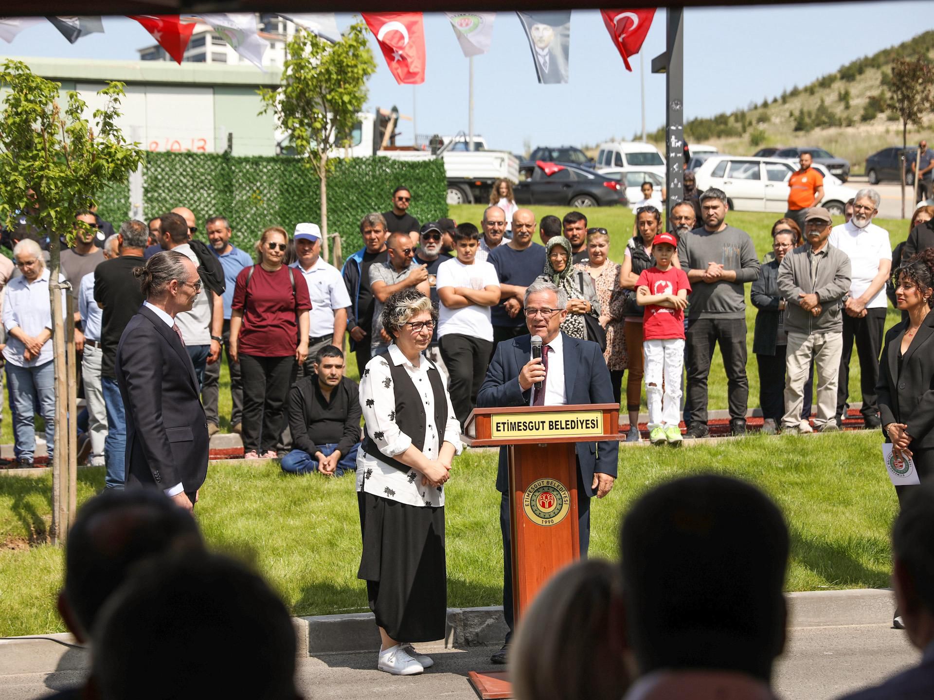 Yaşar Kemal Parki Açilişi (6)