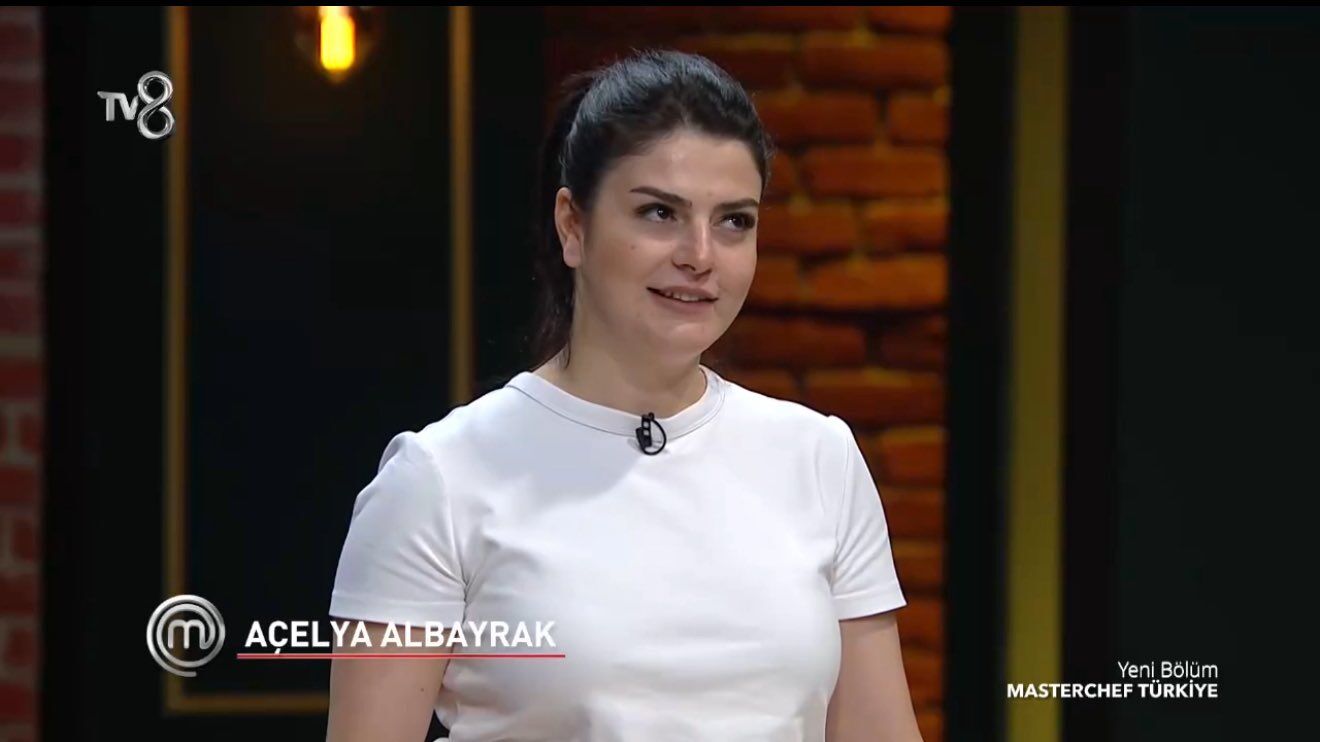 Açelya Albayra
