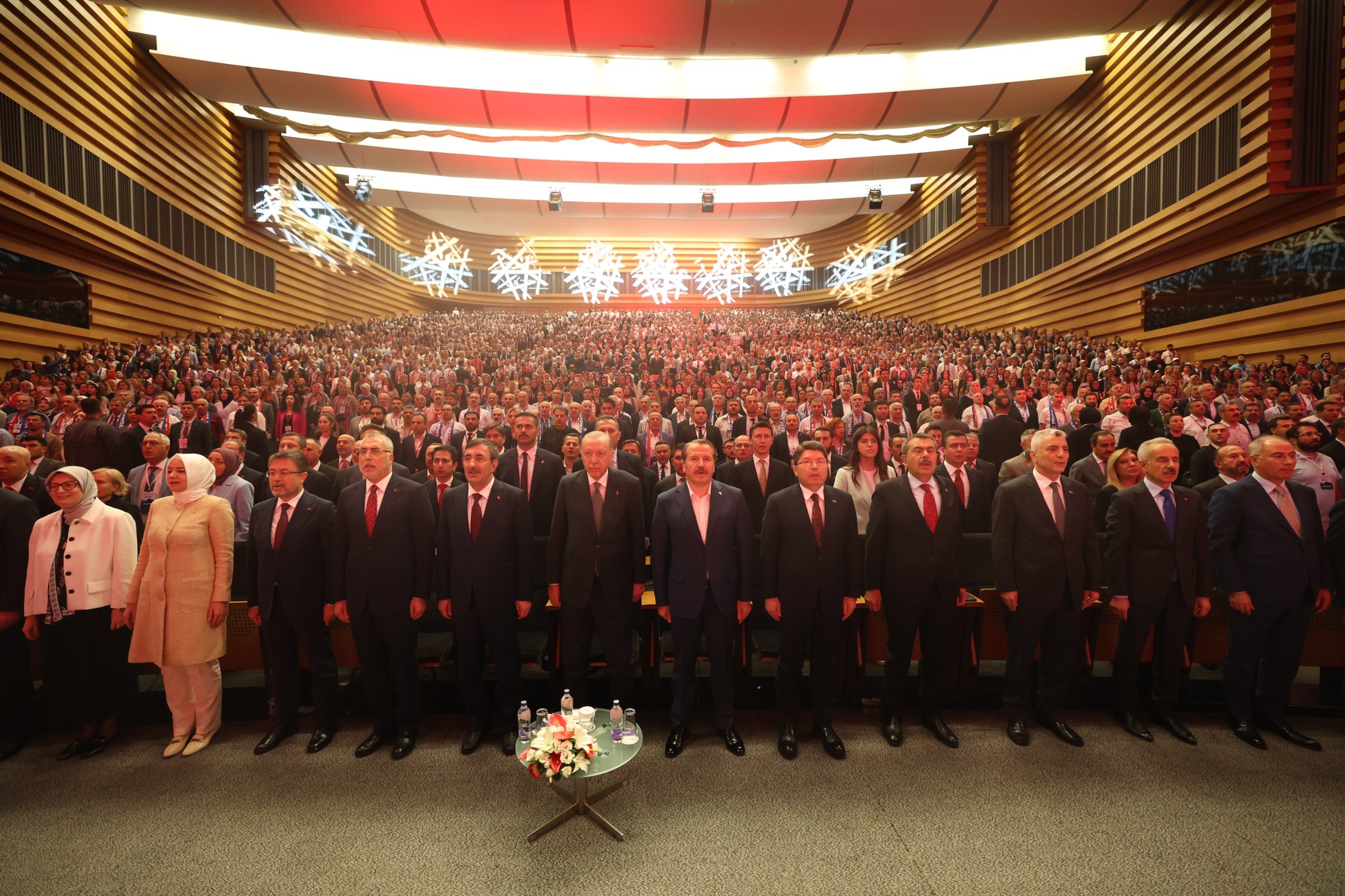 Bakan Işıkhan2