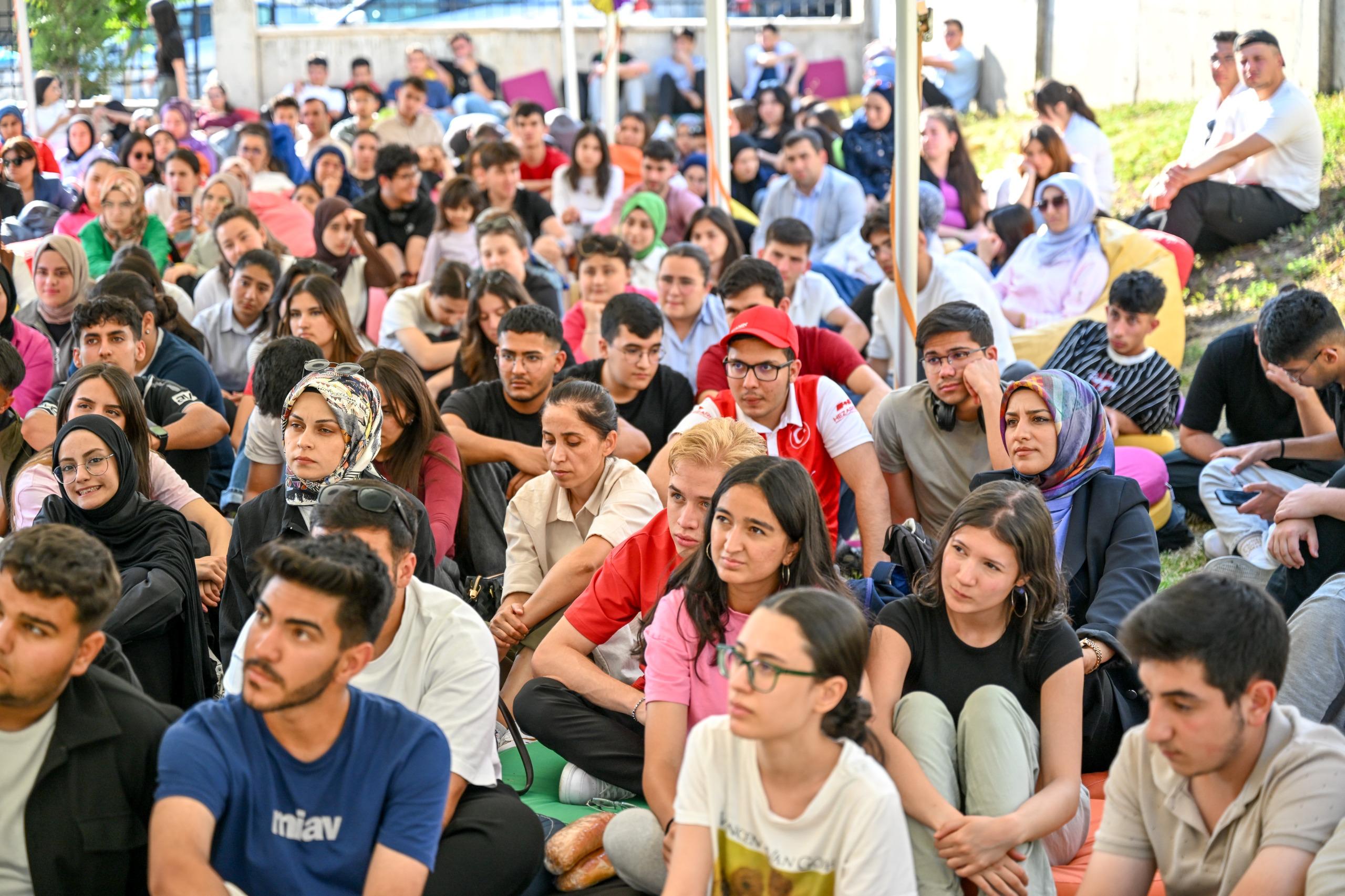 Başkan Ti̇ryaki̇'den Gençlere Moti̇vasyon (4)