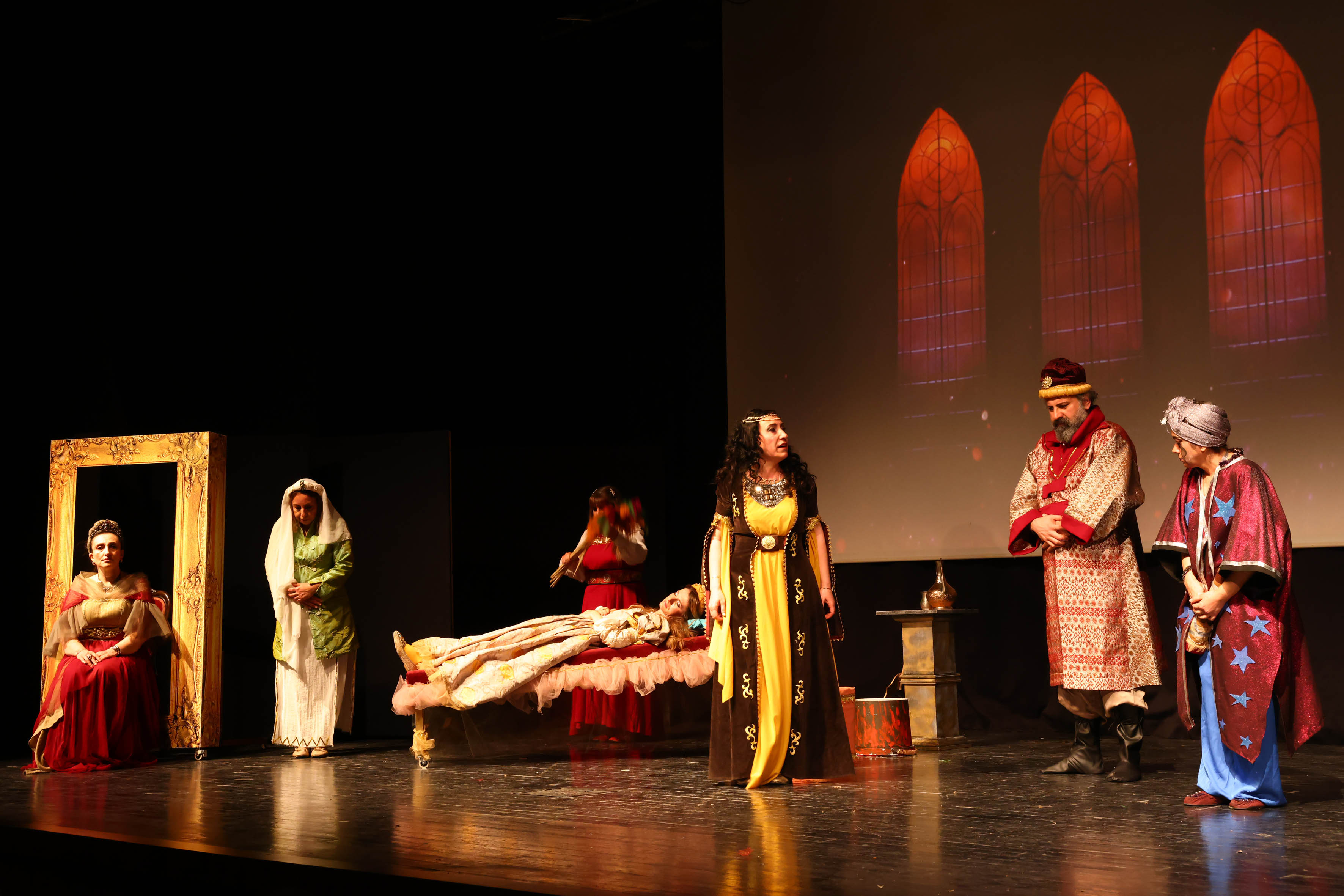 Çankaya Belediyesi Semt Tiyatroları Ferhad Ile Şirin (1)-1