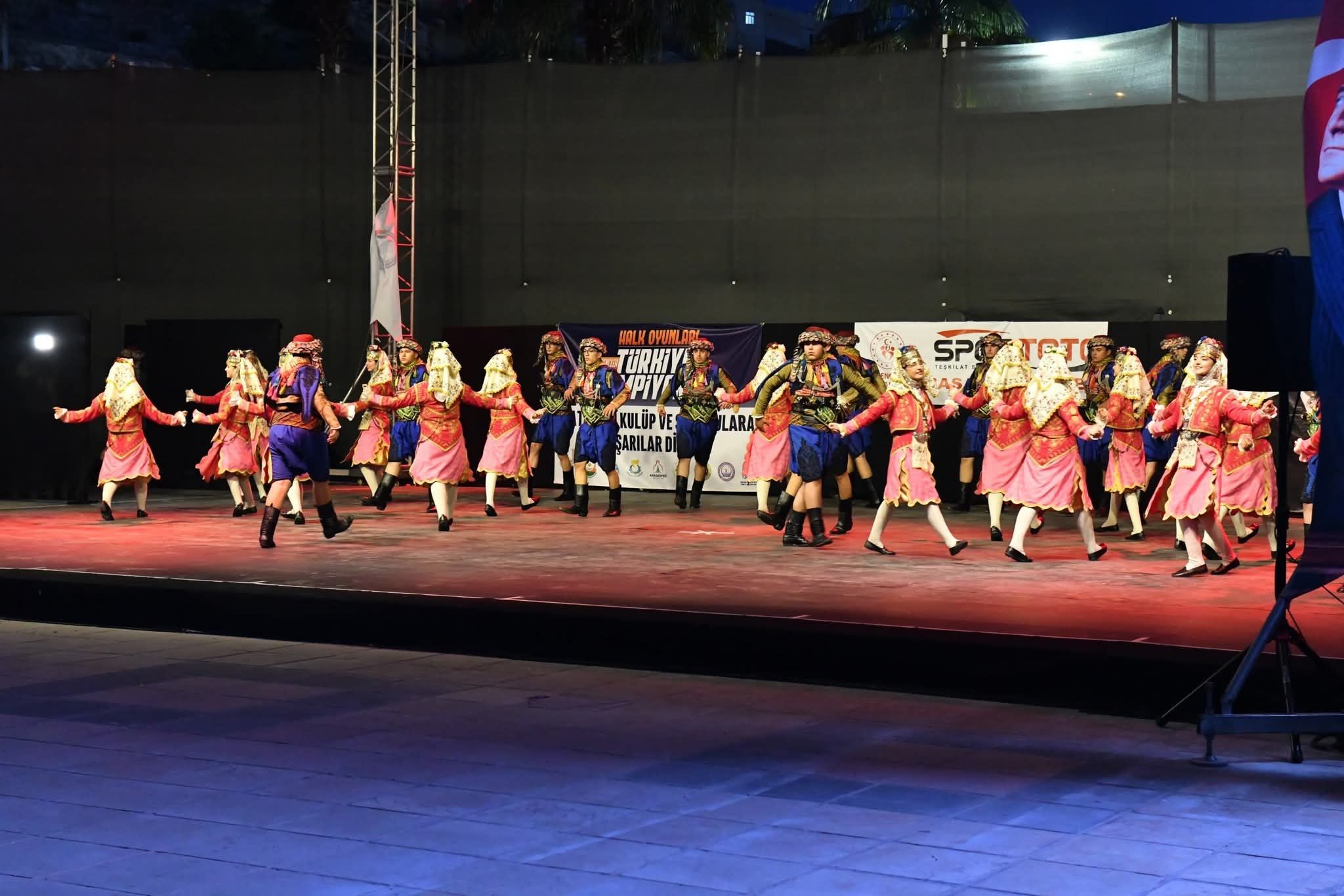 Denizli Halk Oyunları (2)