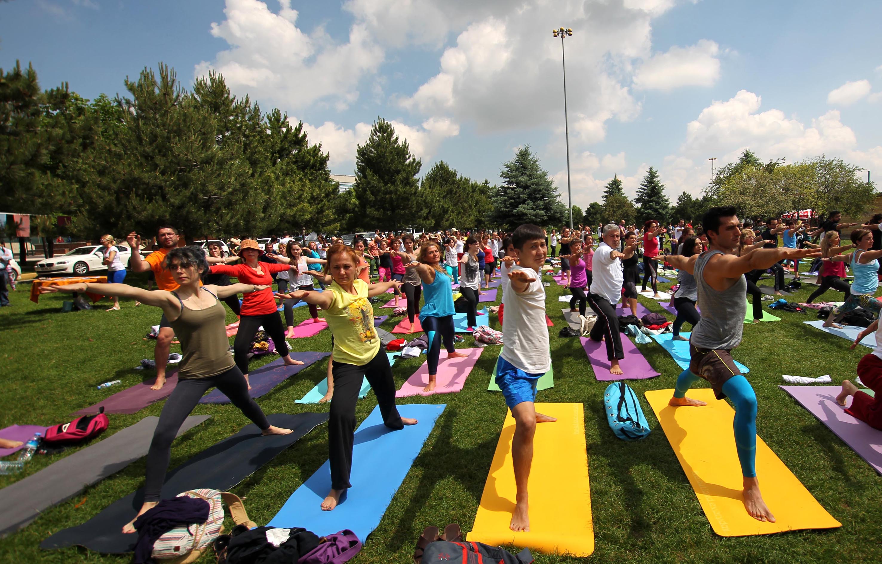 Dünya Yoga Günü Ahlatlibel (9)