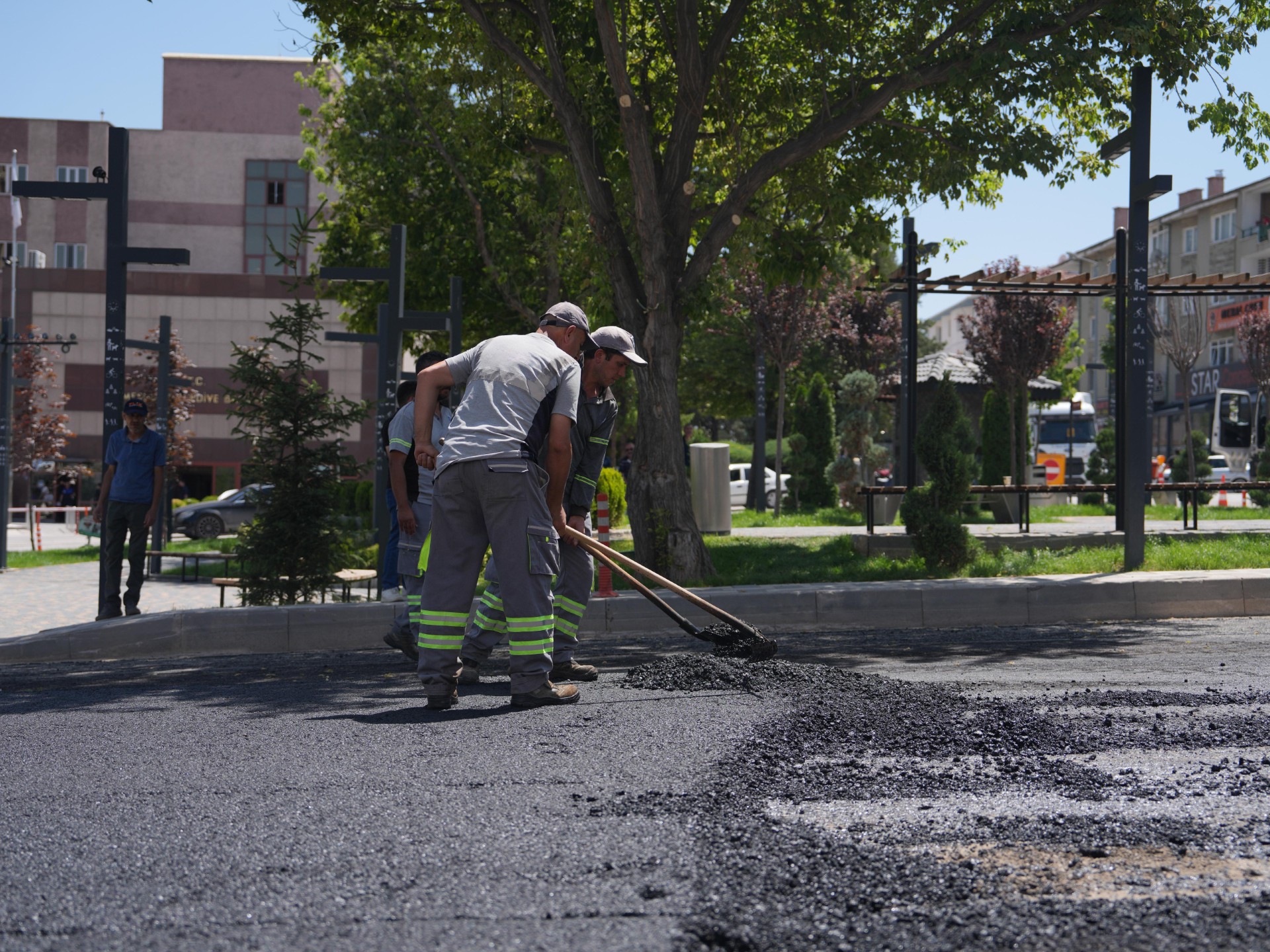 Etimesgut’ta 2052. Cadde Yenilendi (1)-1