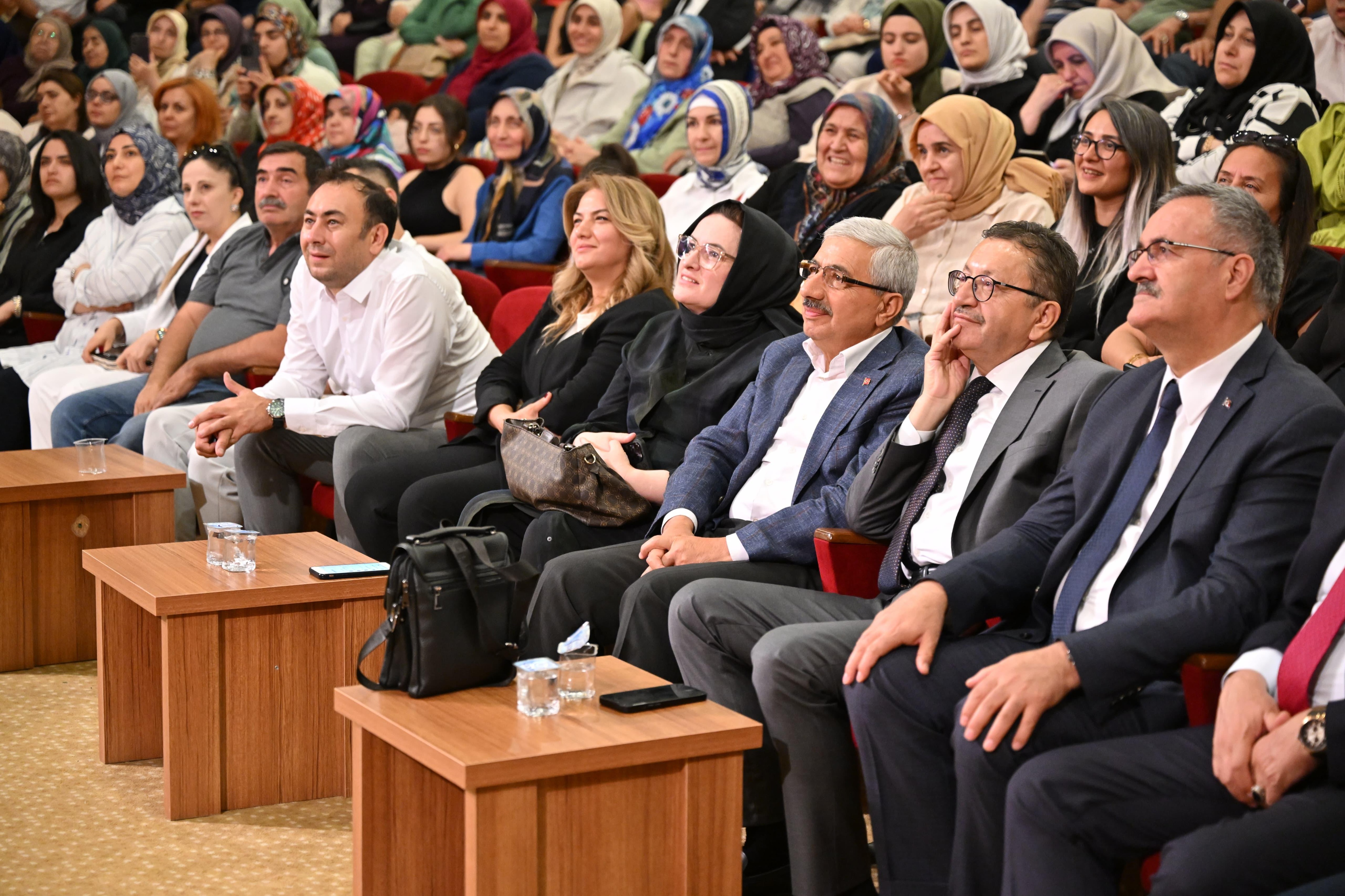 Hayati̇ İnanç Altindağ'da (2)