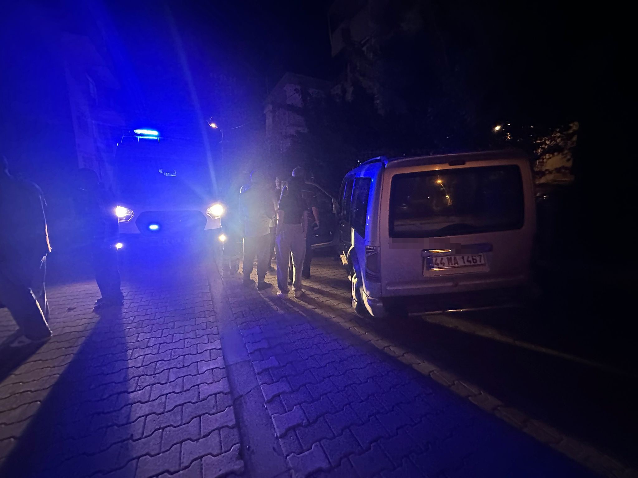 Malatya'da Kontrolden Çıkan Araç (2)