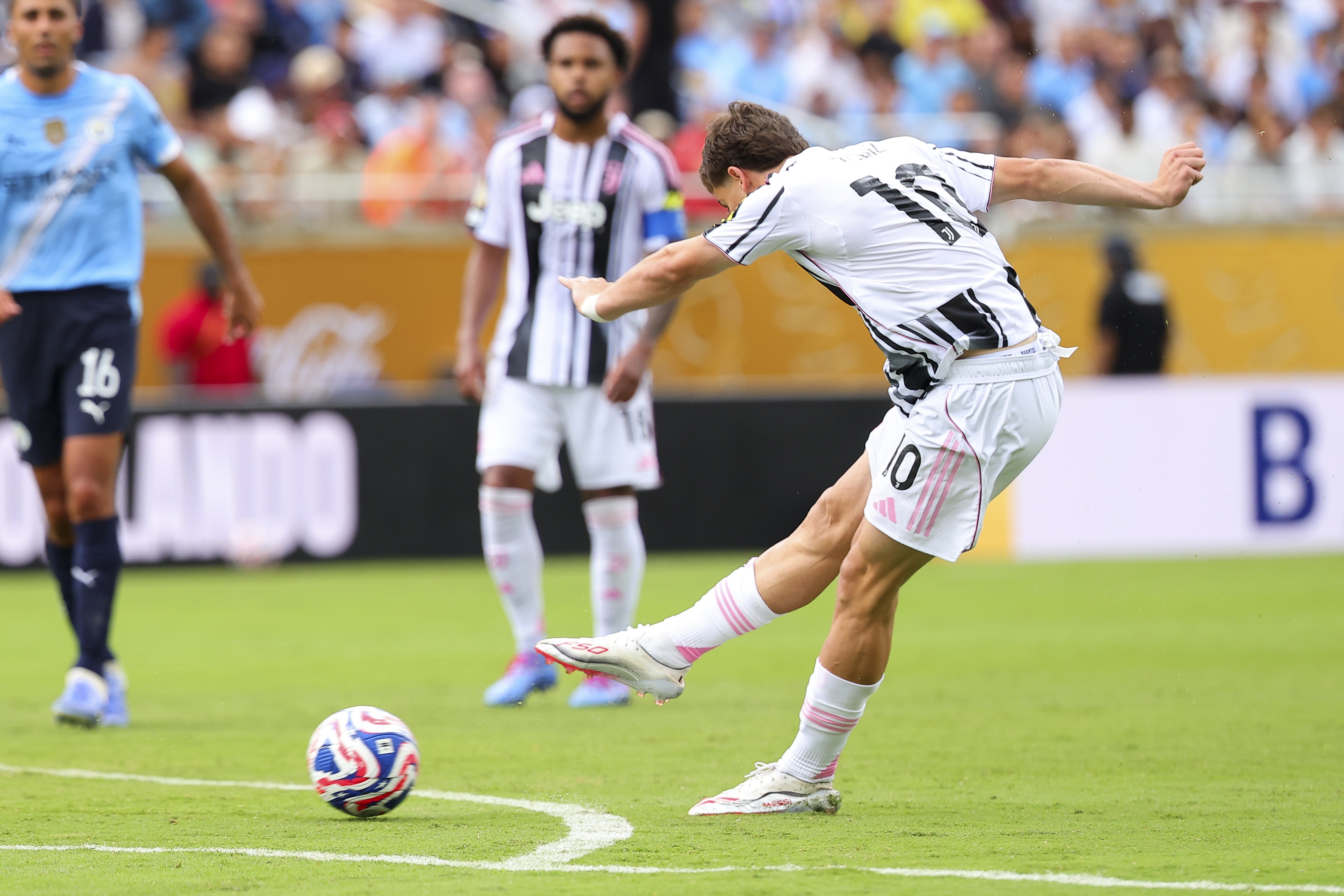 Manchester City, Juventus (4)