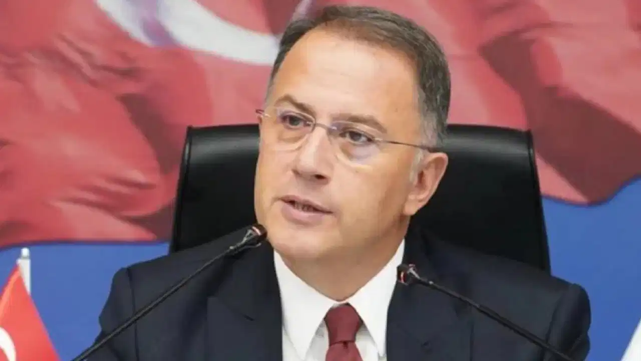 Mehmet Murat Çalık3