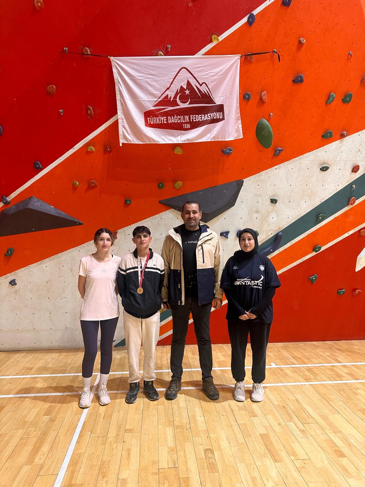 Para Tırmanış (1)