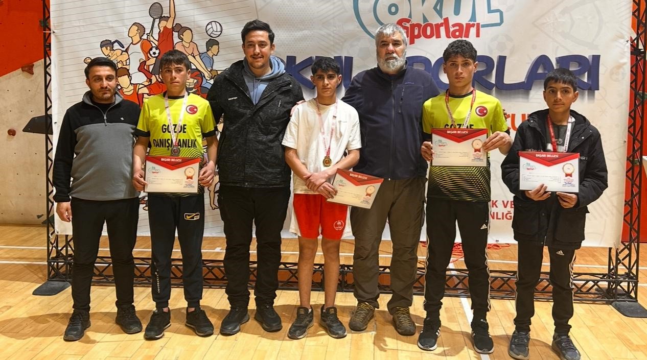 Para Tırmanış (2)