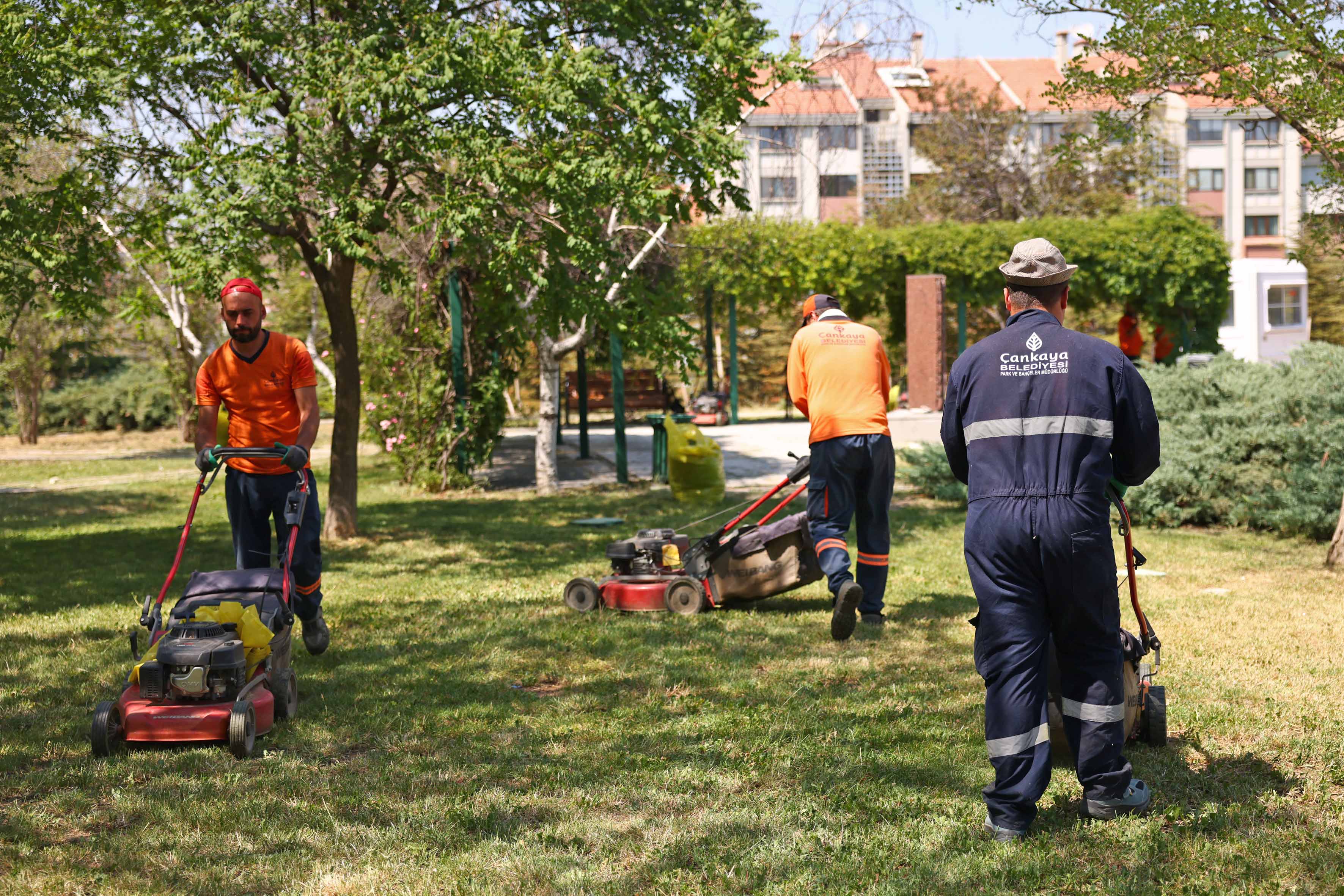 Park Bahçeler Çim Biçme (7)