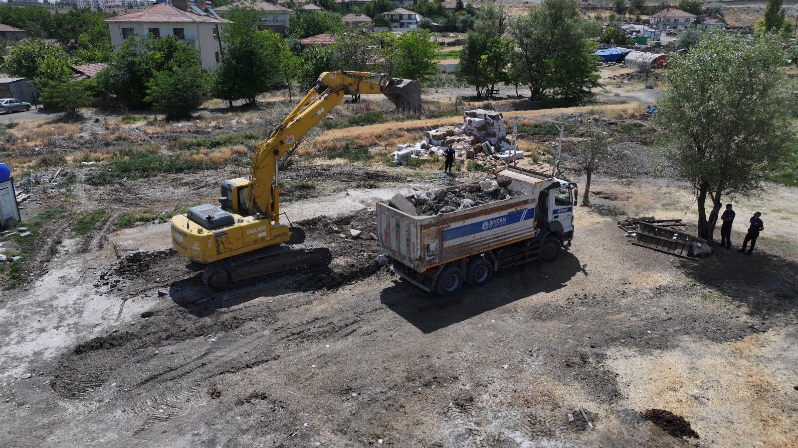 Sincan Kaçak Besiler Yıkıldı (2)