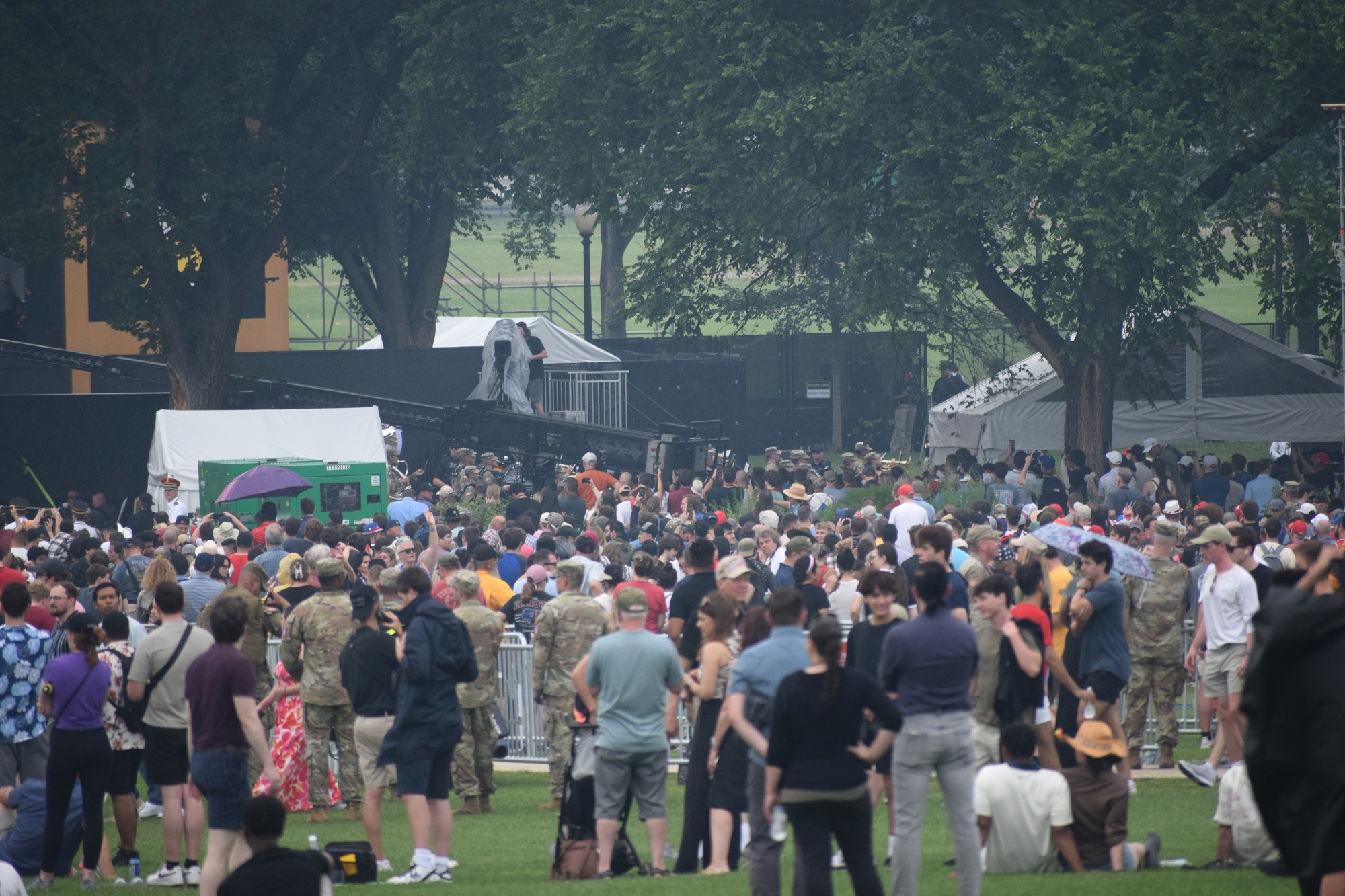 Trump’tan Protestoculara Gözdağı (5)