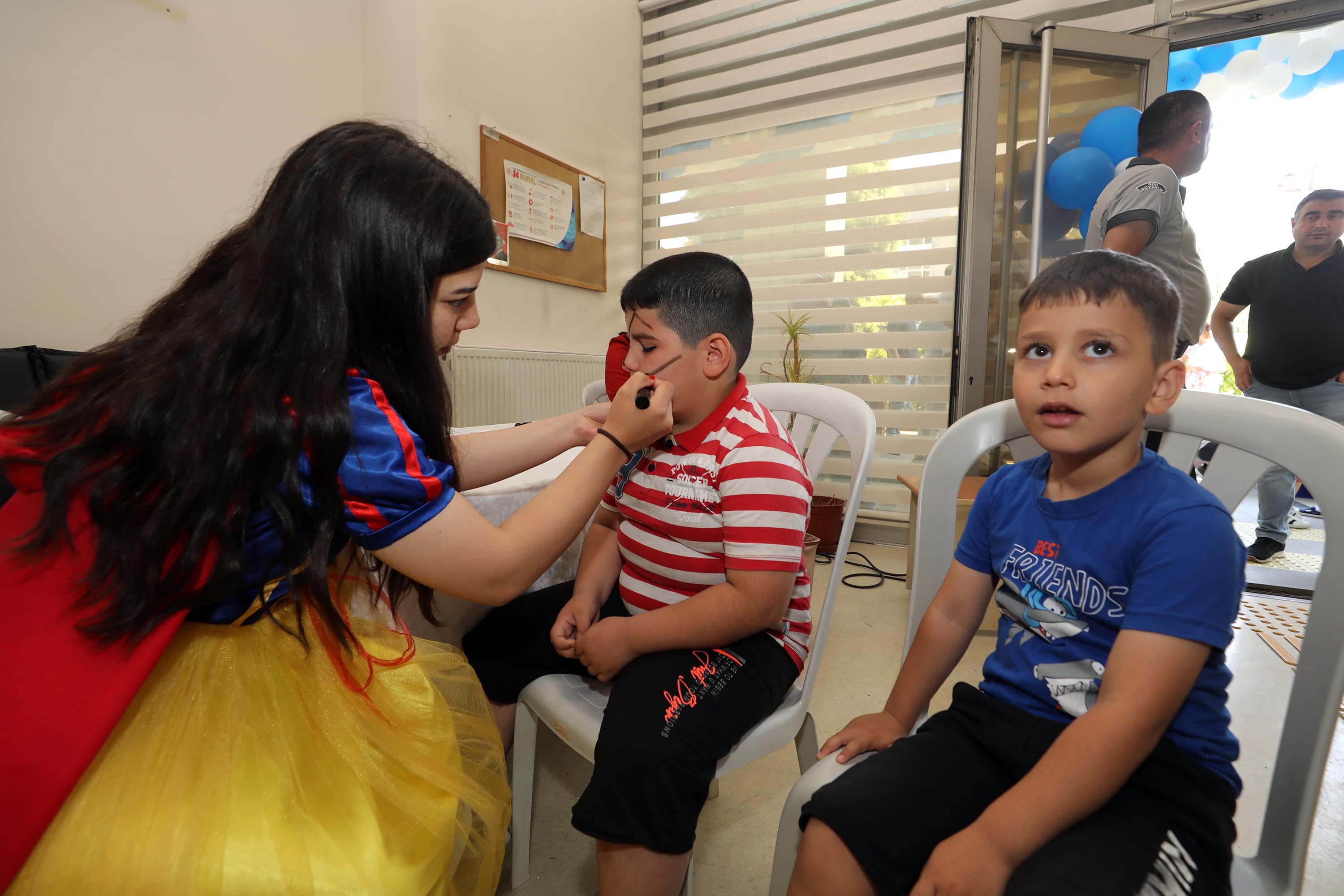 Yaşar, Minikleri Sünnet Merasiminde Yalnız Bırakmadı (5)