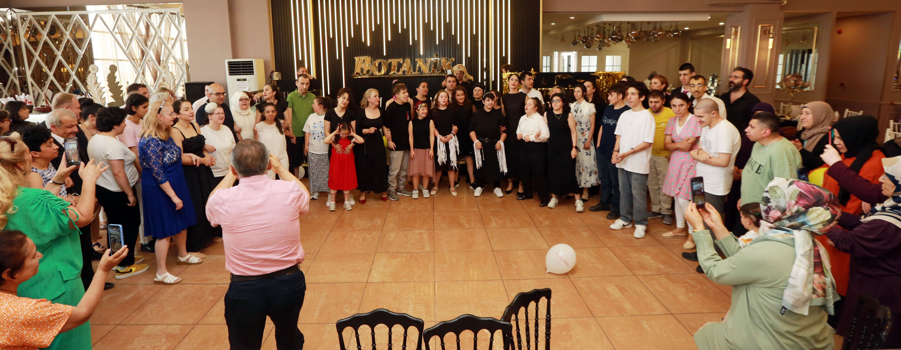 Yenimahalle’de Özel Bireylerin Yıl Sonu Coşkusu (2)