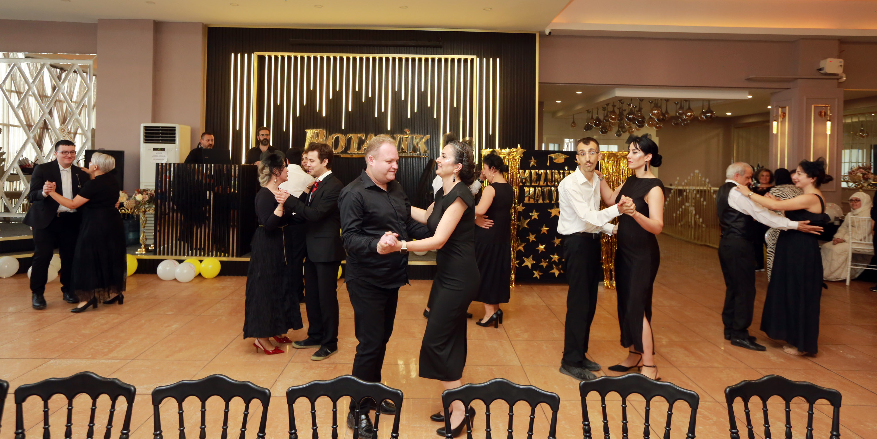 Yenimahalle’de Özel Bireylerin Yıl Sonu Coşkusu (6)